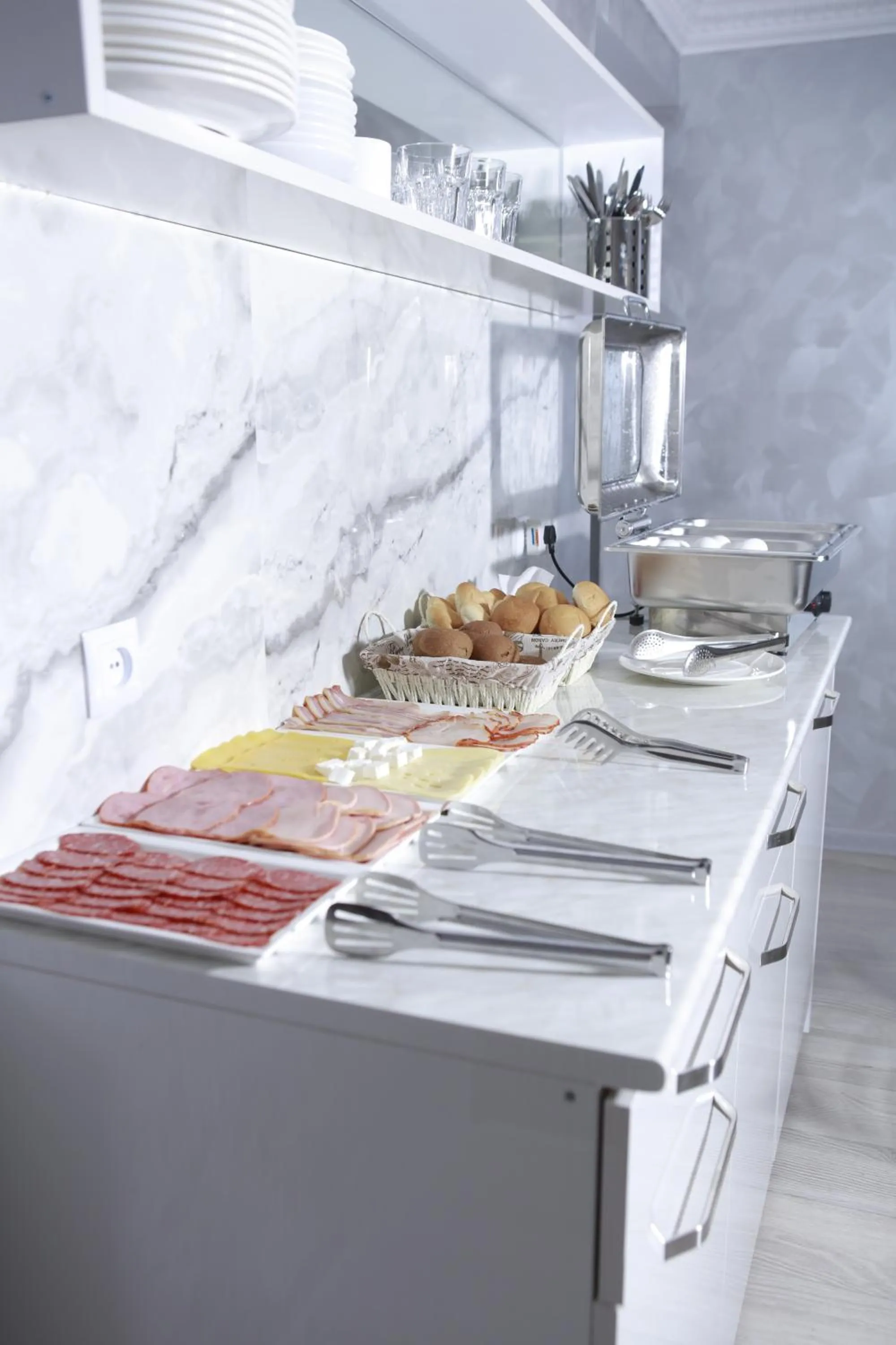 Kitchen or kitchenette in Opera Avenue Hotel