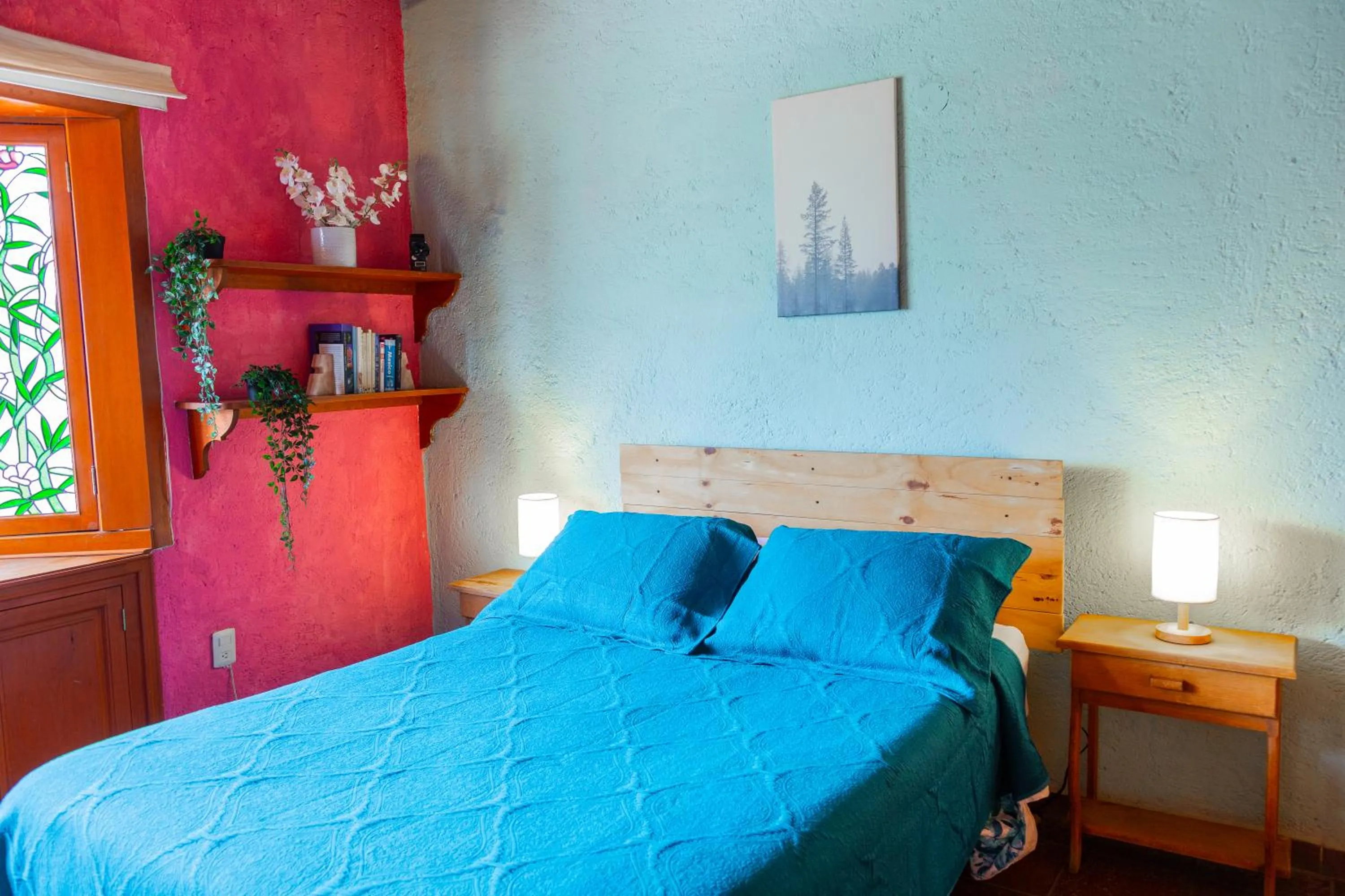 Photo of the whole room, Bed in Colibrí Turquesa