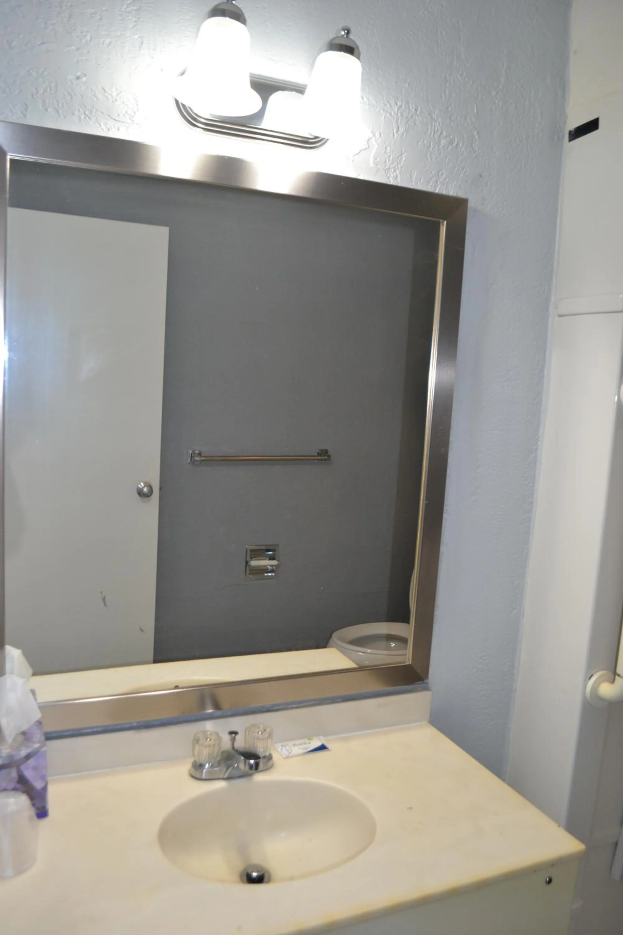 Bathroom in Noble Suites Jacksonville