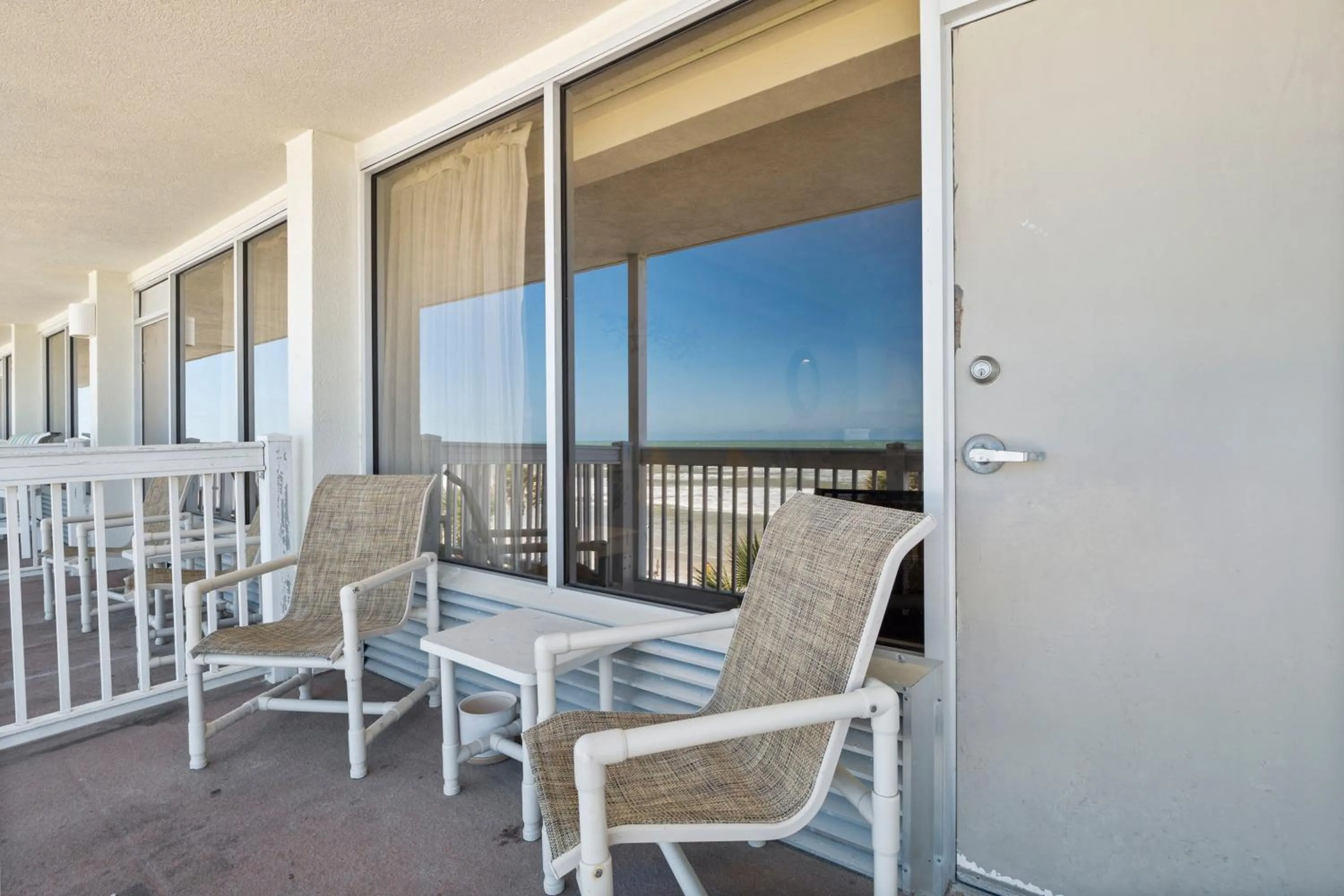 Balcony/Terrace in Sunrise & Beach View - Daytona Beach Resort