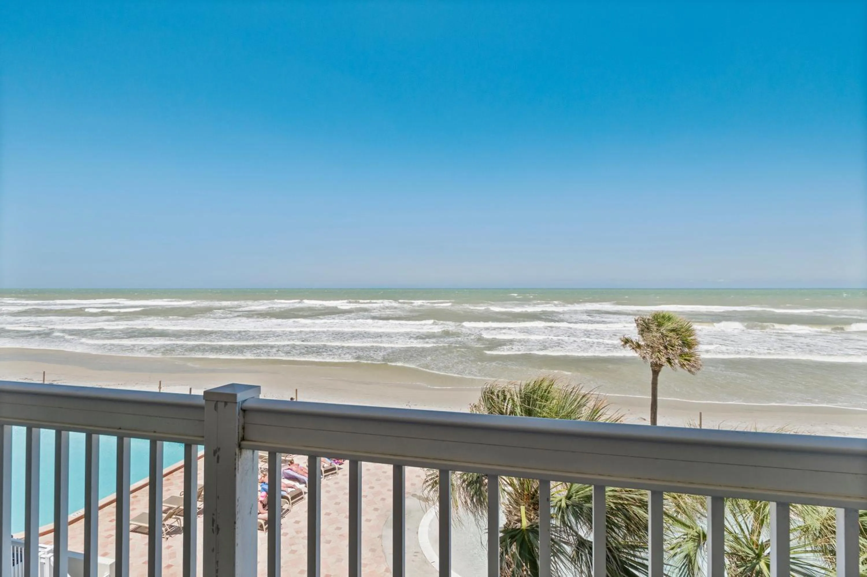 Balcony/Terrace in Sunrise & Beach View - Daytona Beach Resort