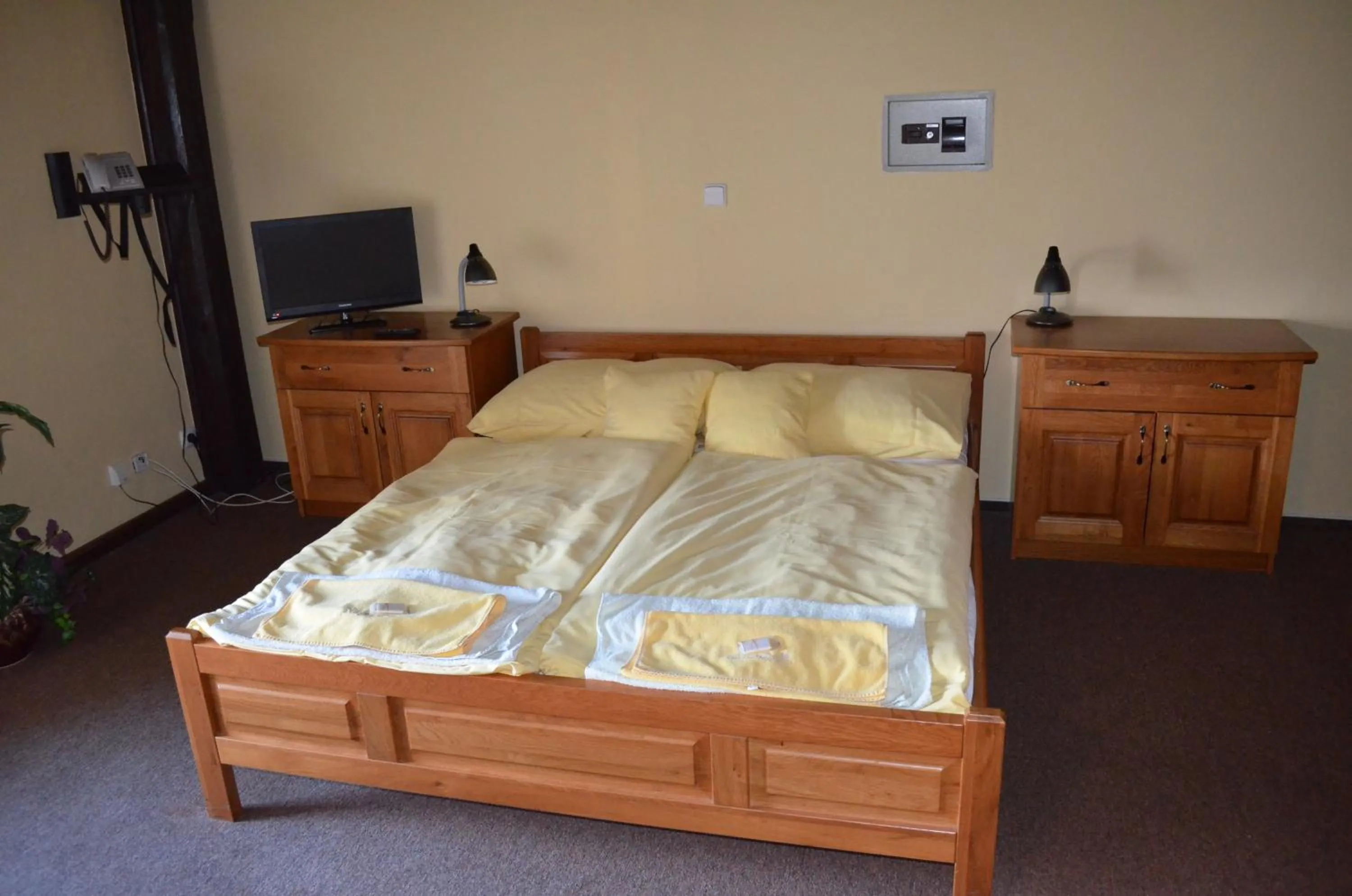 Photo of the whole room, Bed in Hotel Na Statku