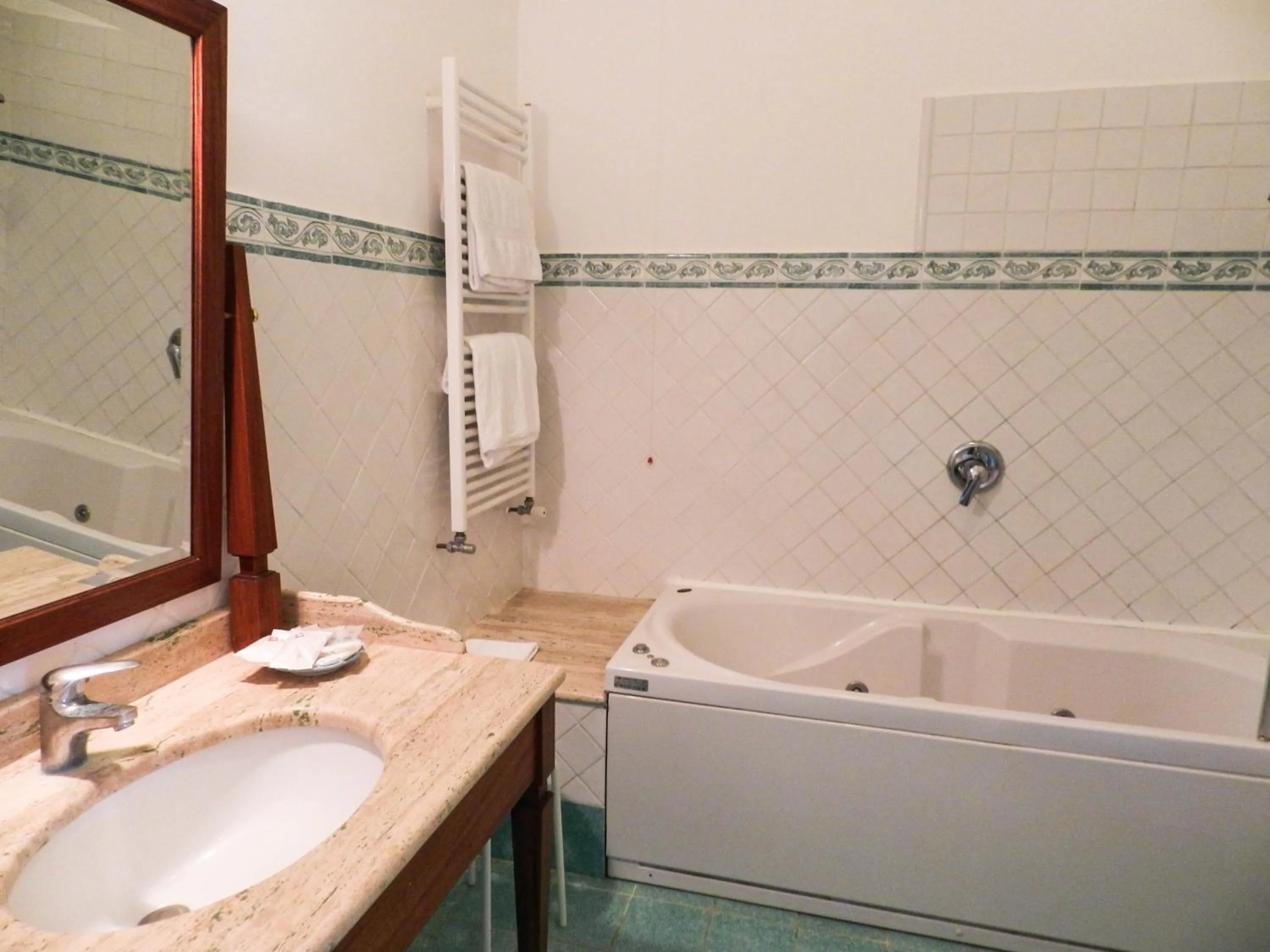 Bathroom in Bacio del Sole B&B Positano