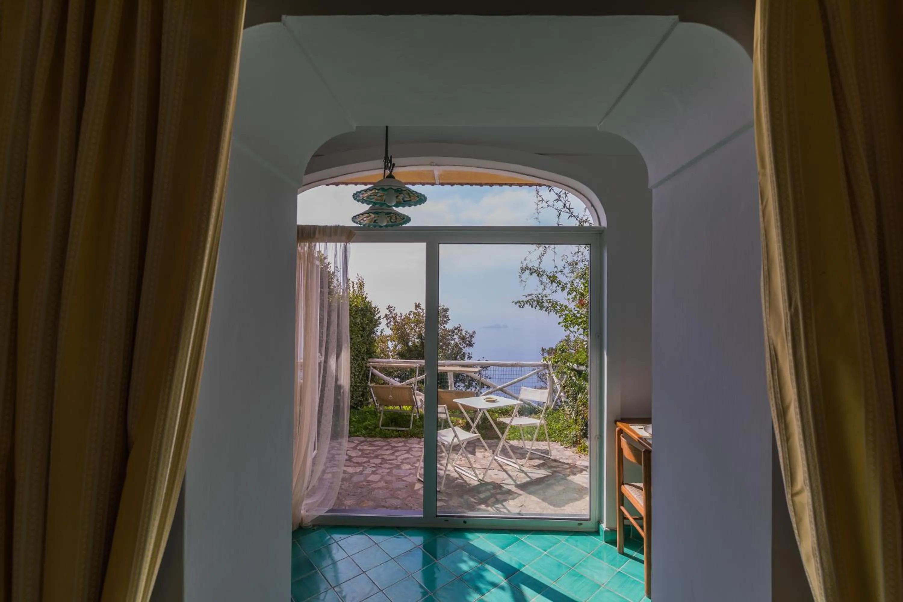 Photo of the whole room in Bacio del Sole B&B Positano