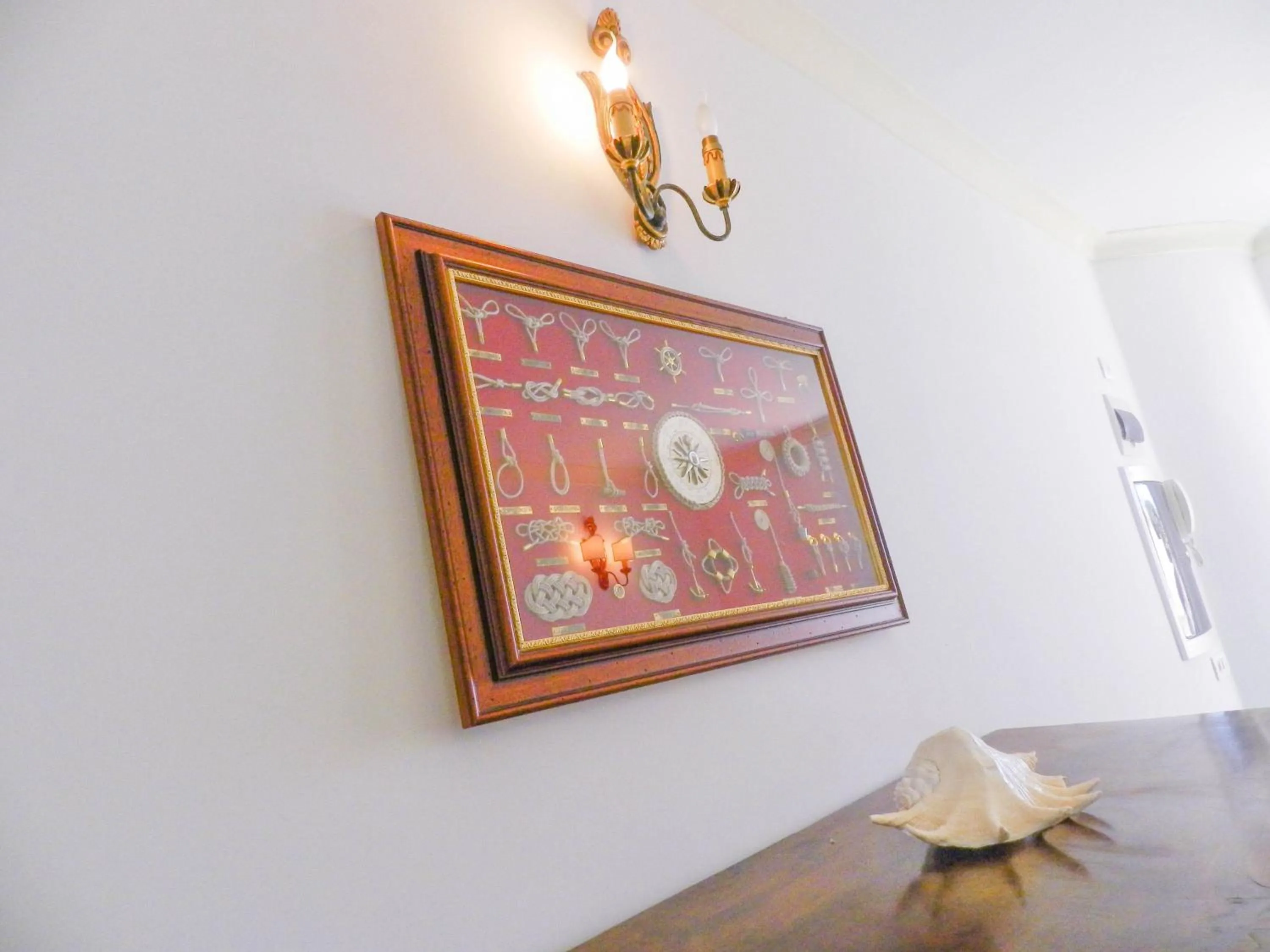 Decorative detail in Bacio del Sole B&B Positano