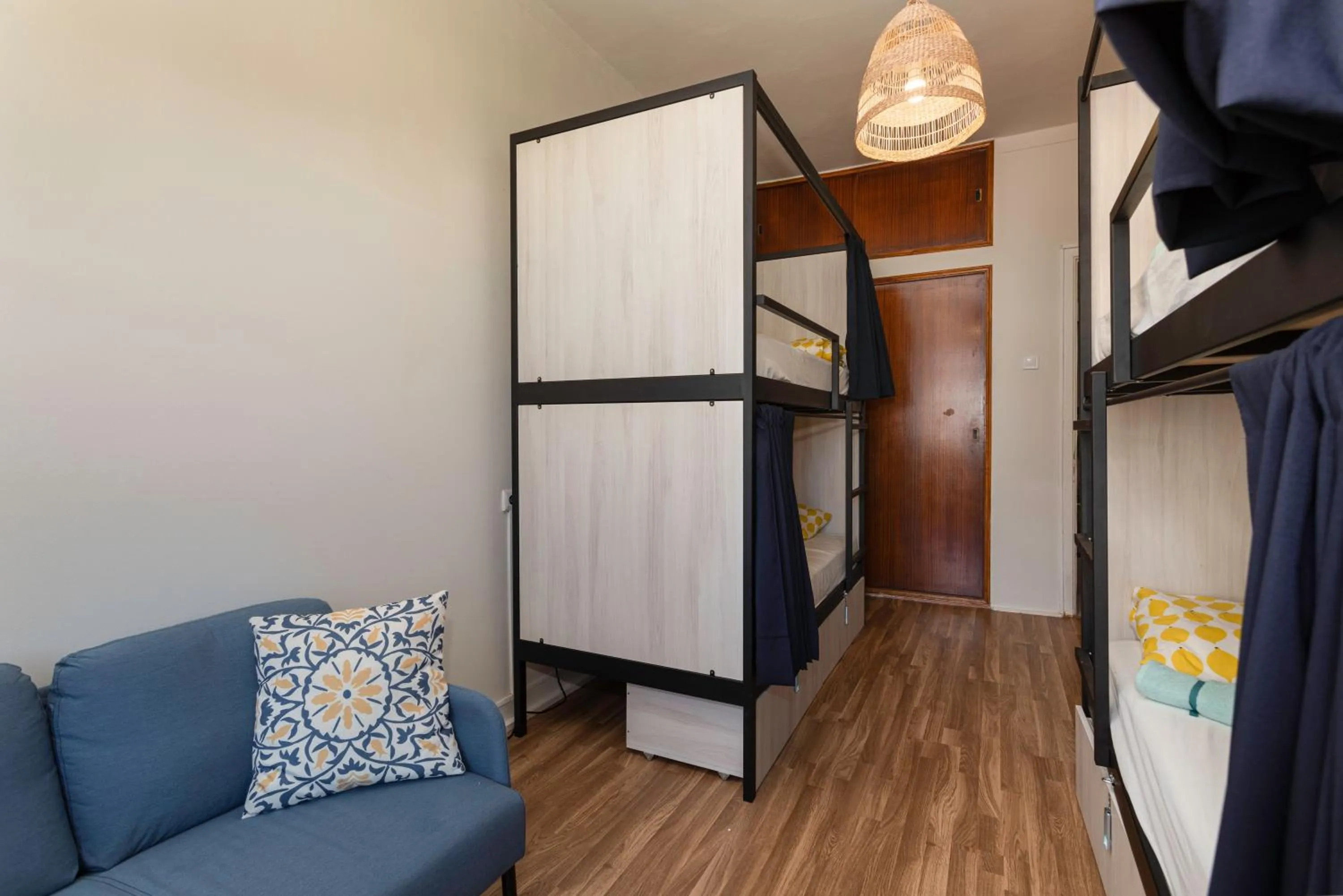 Bedroom, Bed in Lemon Hostel Faro