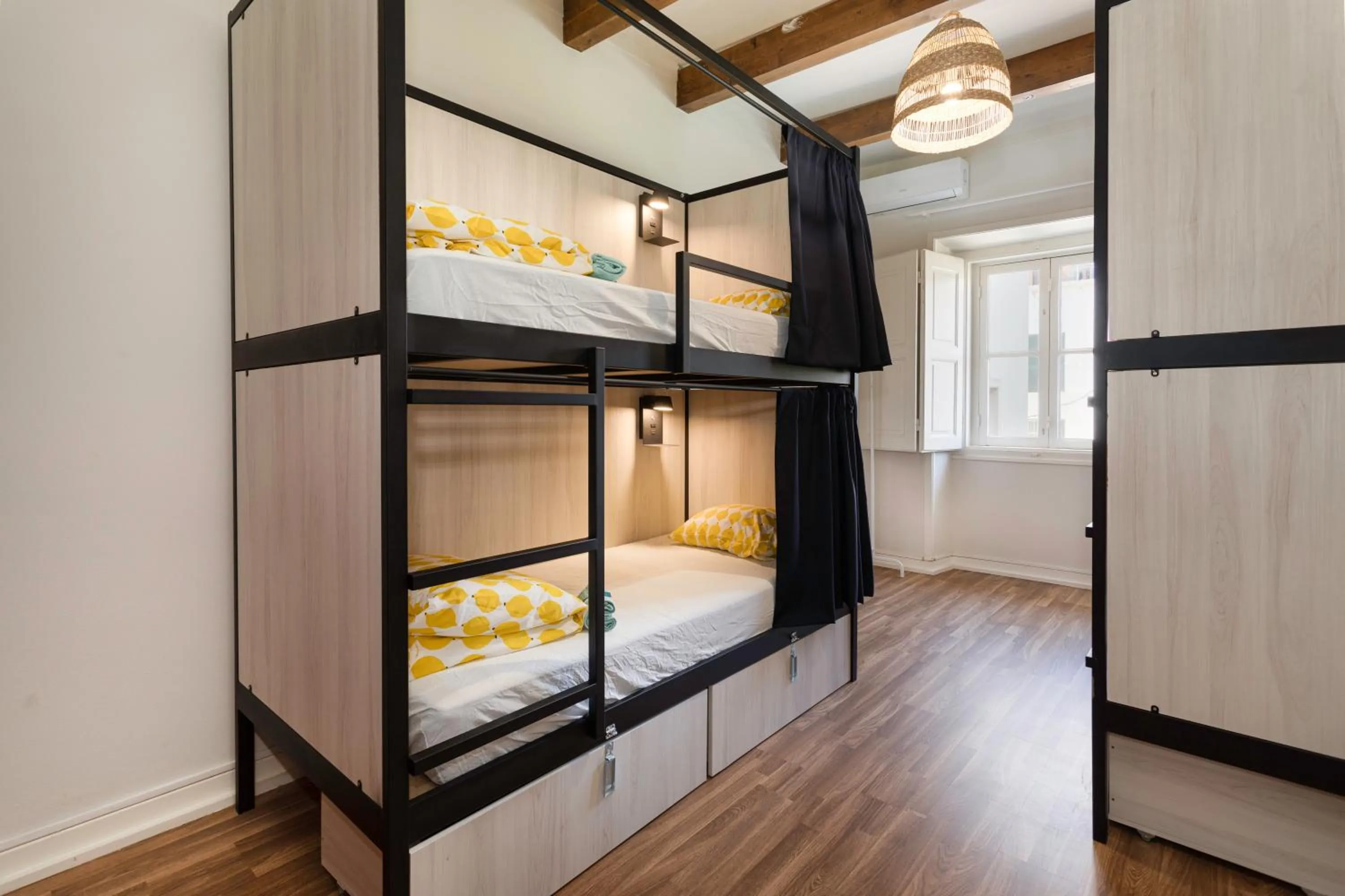 Bed in Lemon Hostel Faro