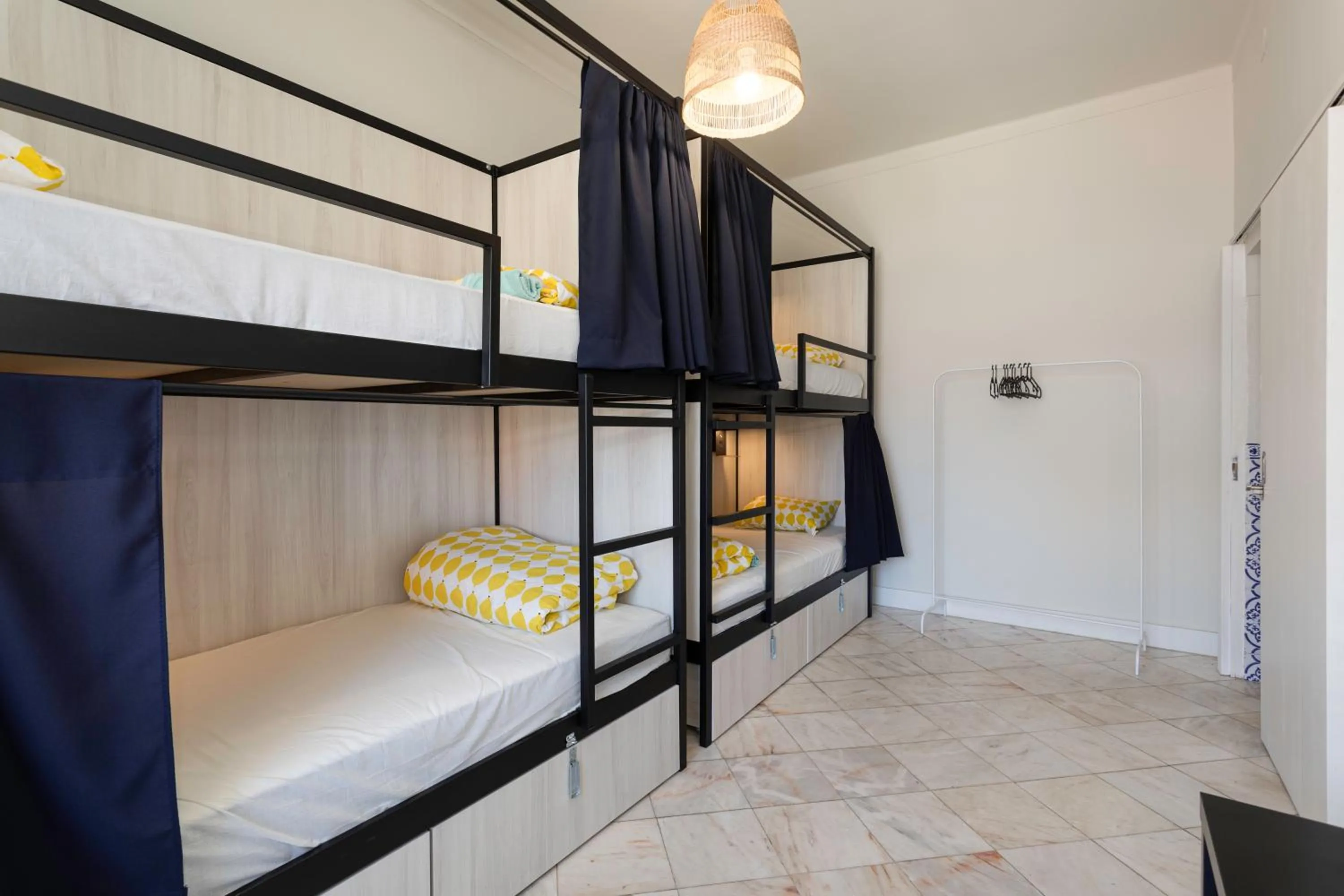 Bed in Lemon Hostel Faro