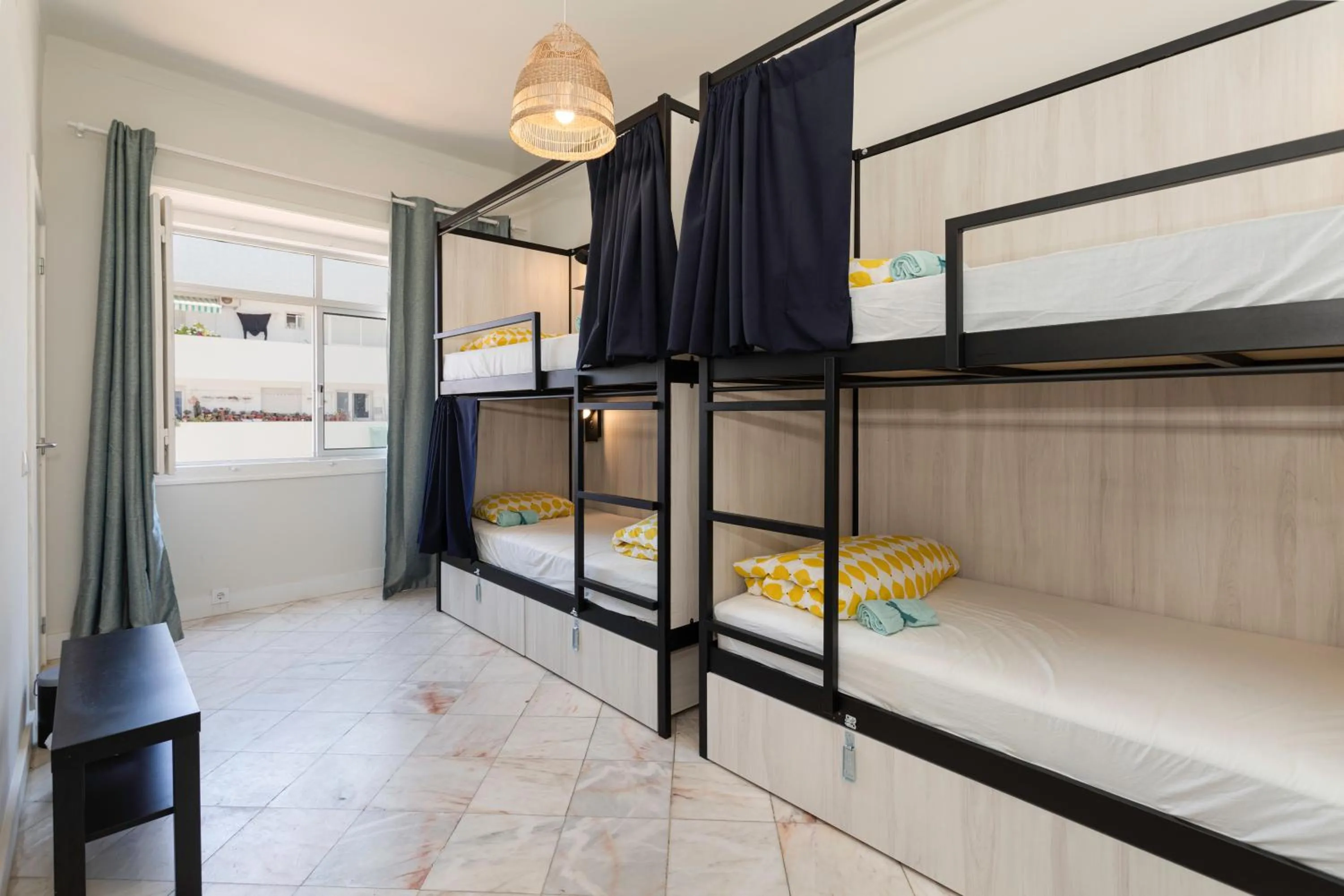 Bed in Lemon Hostel Faro