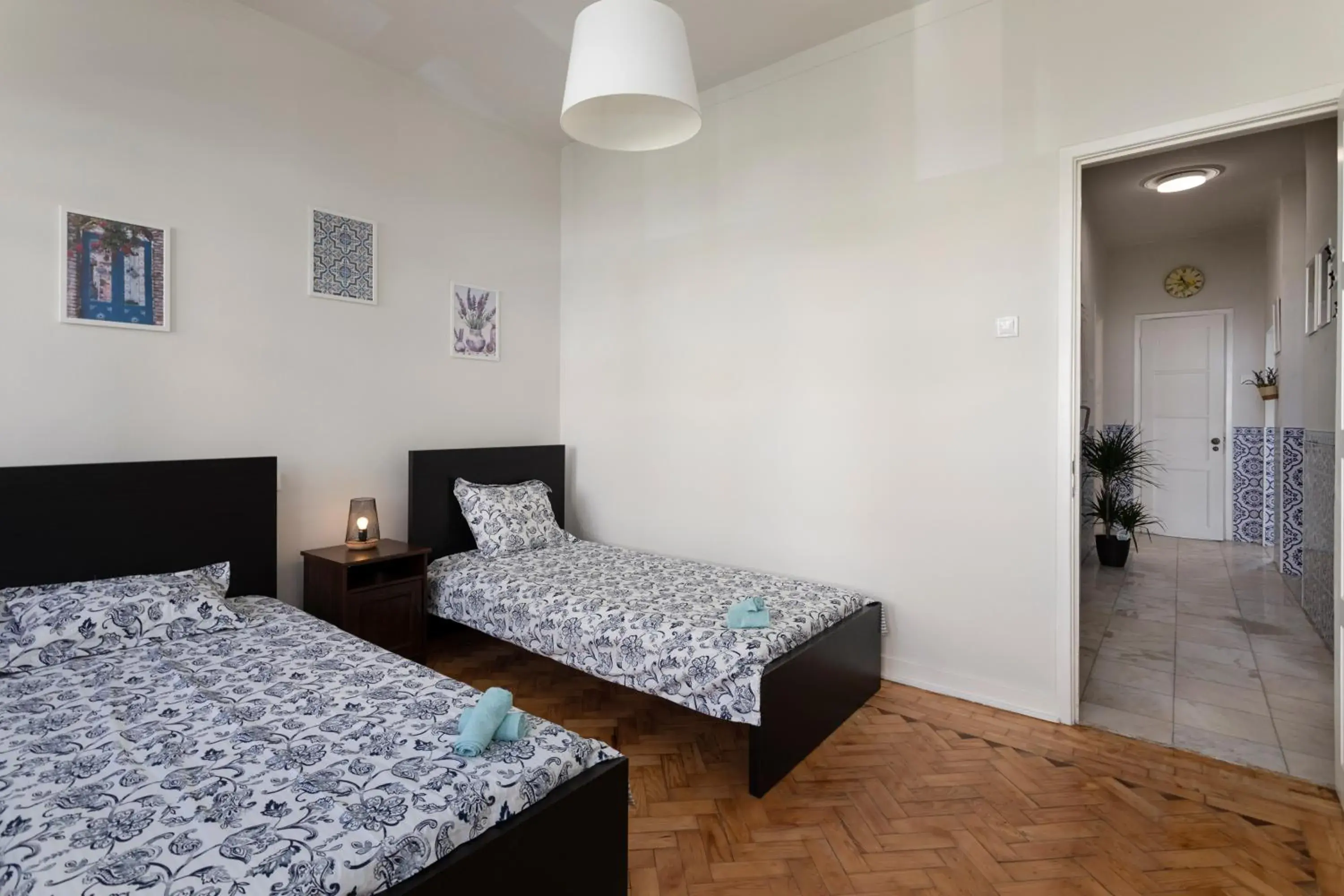 Twin Room with Shared Bathroom in Lemon Hostel Faro Twin Room with Shared Bathroom in Lemon Hostel Faro