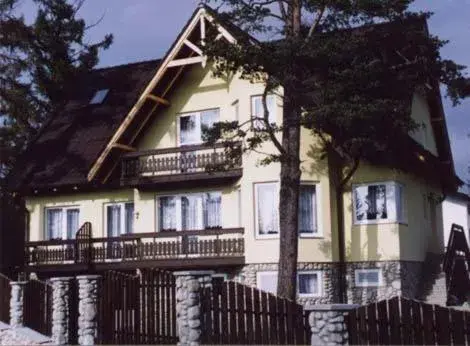 Vila Altwaldorf B&B Vysoke Tatry Vila Altwaldorf B&B Vysoke Tatry