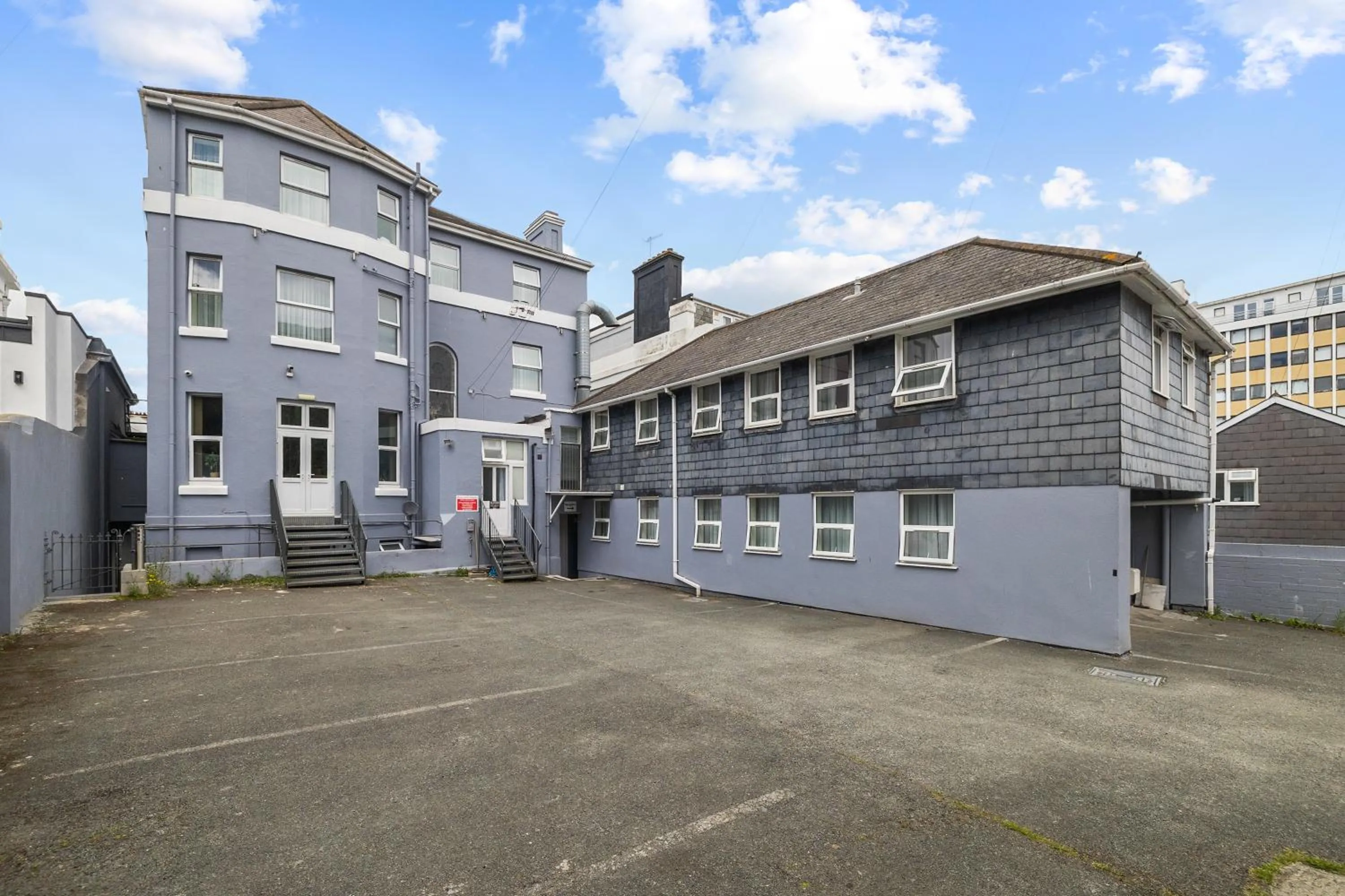 Parking in Drake Hotel Plymouth