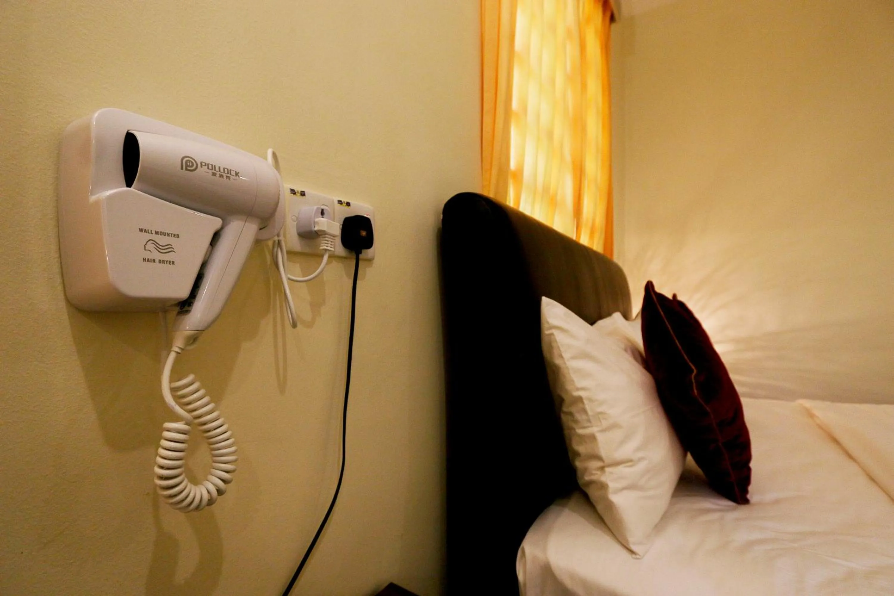 heating, Bed in Golden Lodge