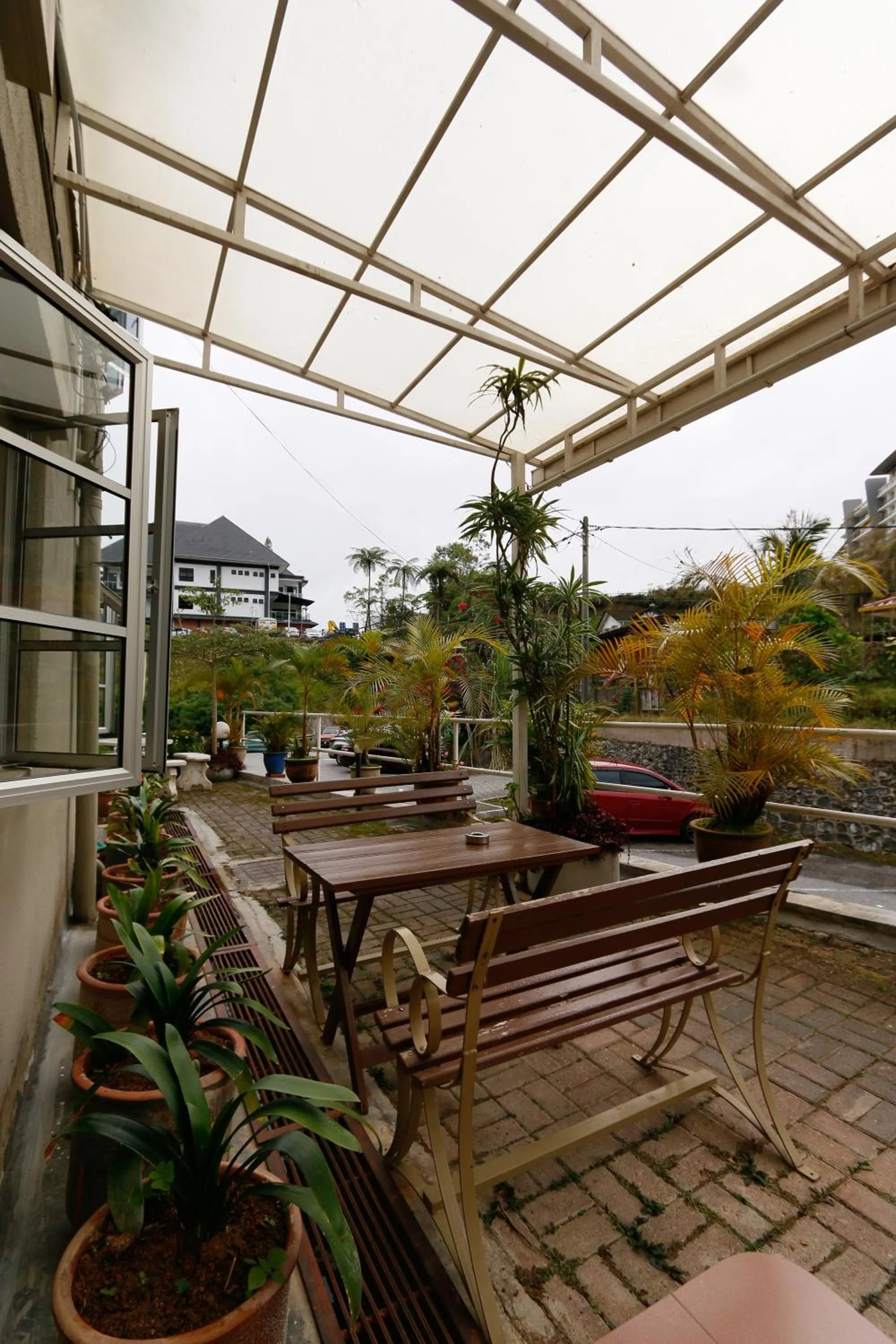 Area and facilities in Golden Lodge