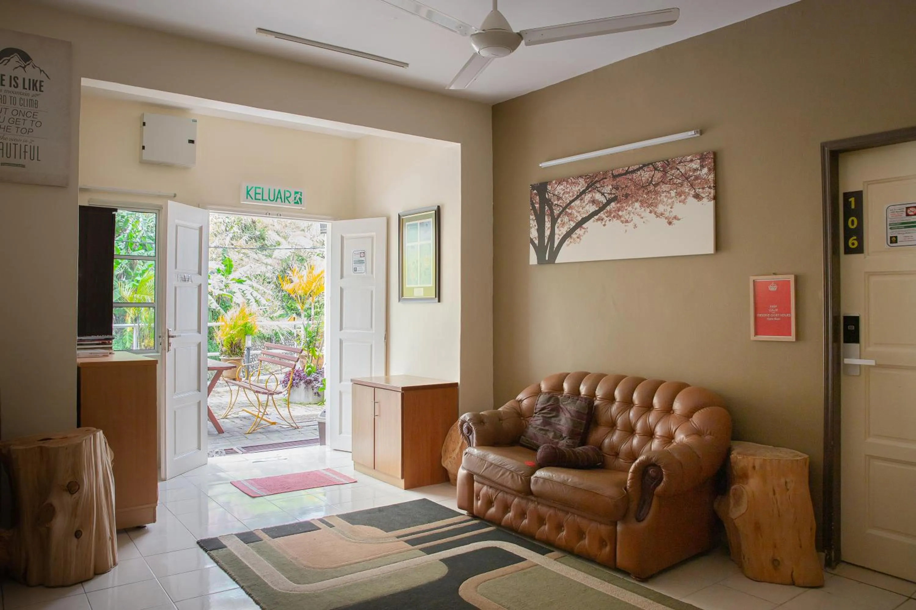 Area and facilities in Golden Lodge