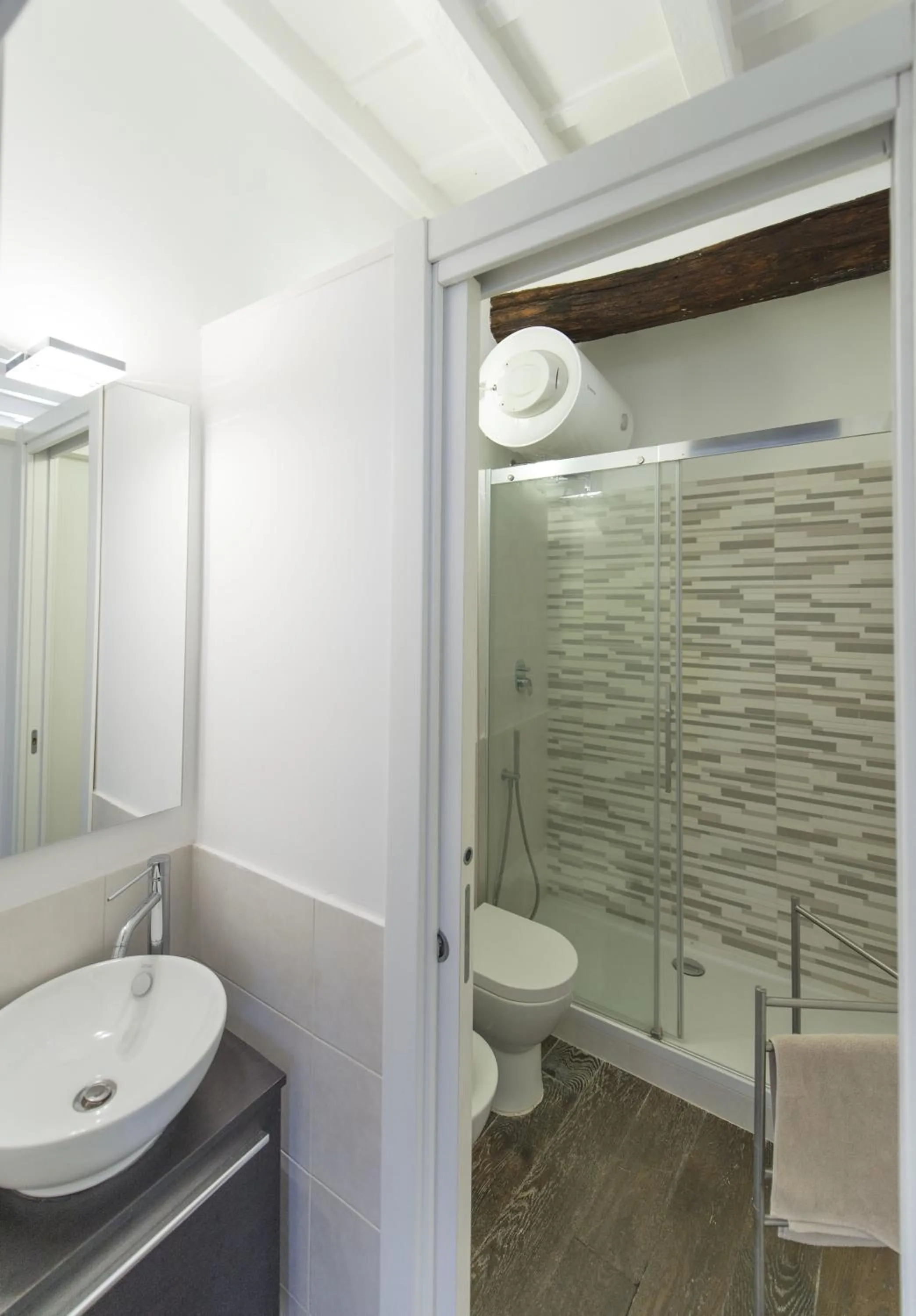 Bathroom in EasyInRome Navona