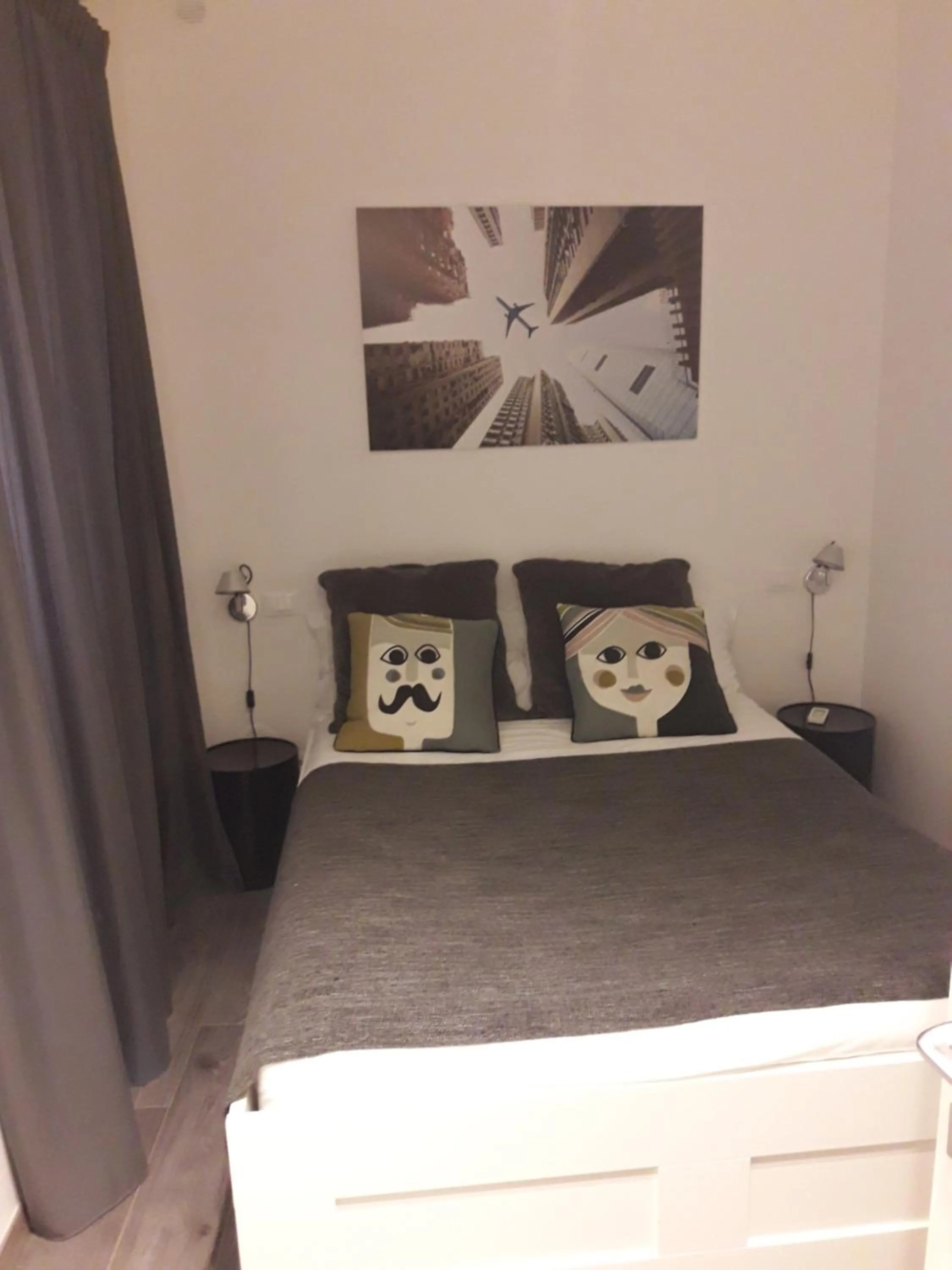 Bedroom, Bed in EasyInRome Navona