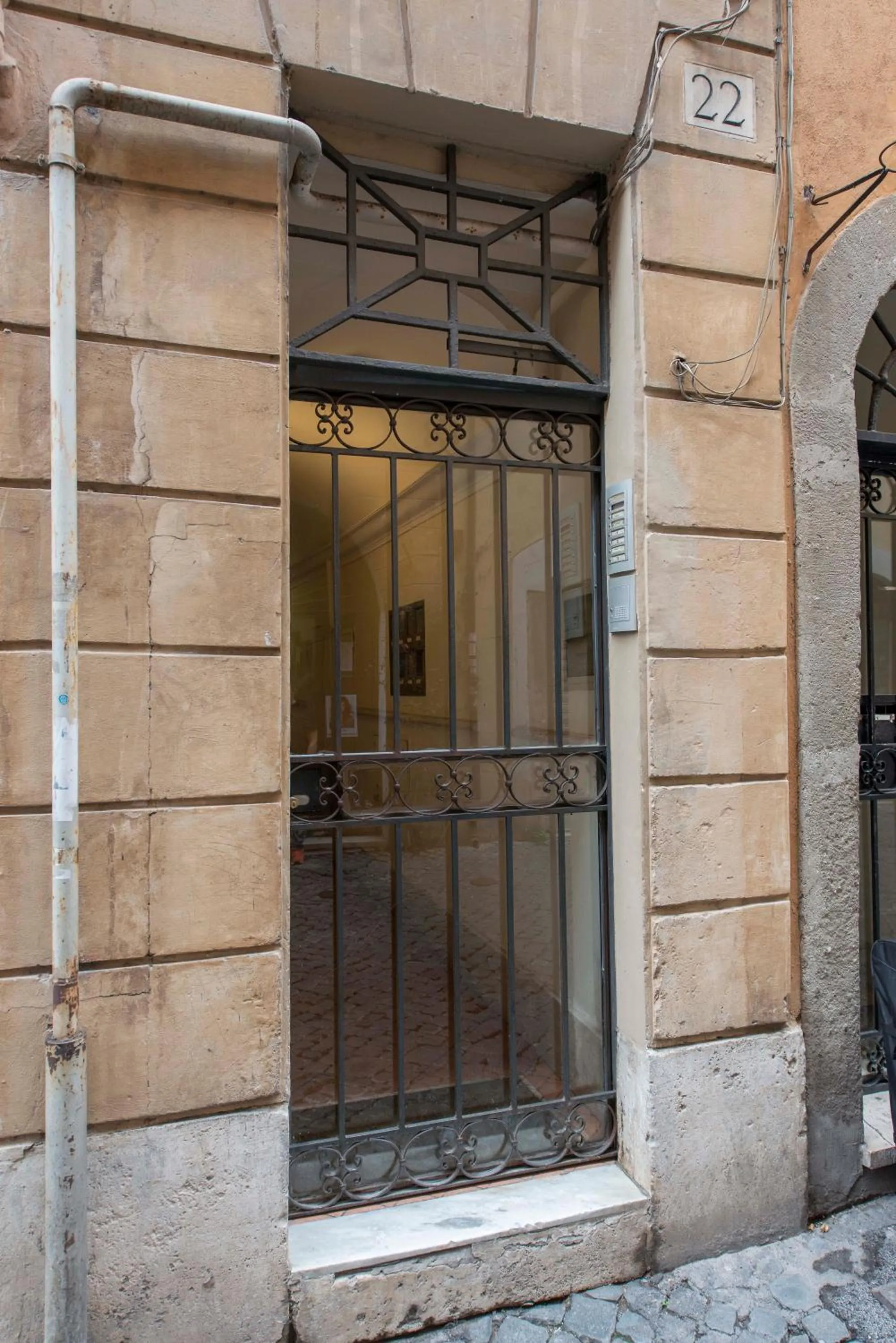 Facade/entrance in EasyInRome Navona