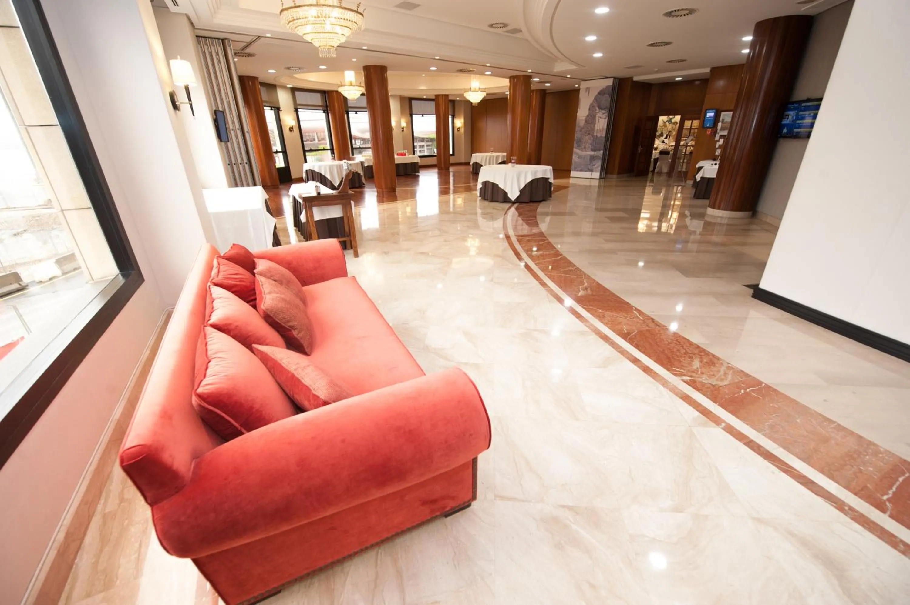 Lobby or reception in Hotel Bahía