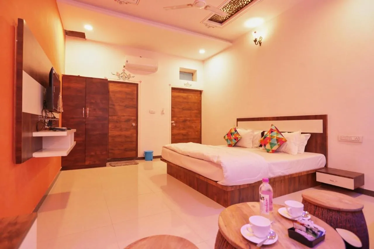 Bed in Neev Haweli