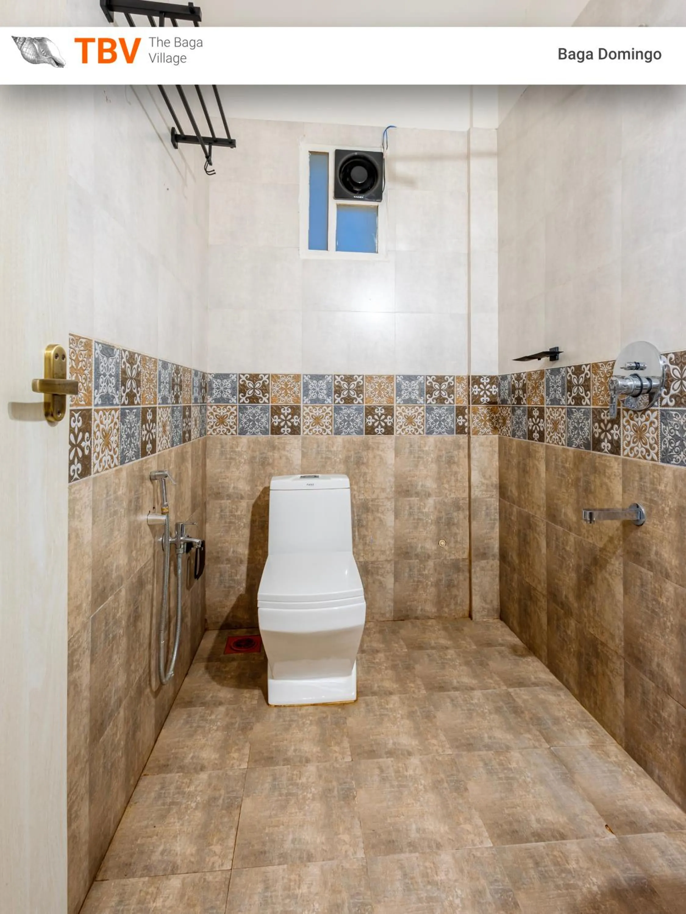 Toilet in The Baga Domingo's- 50 Mtrs From the Baga Beach