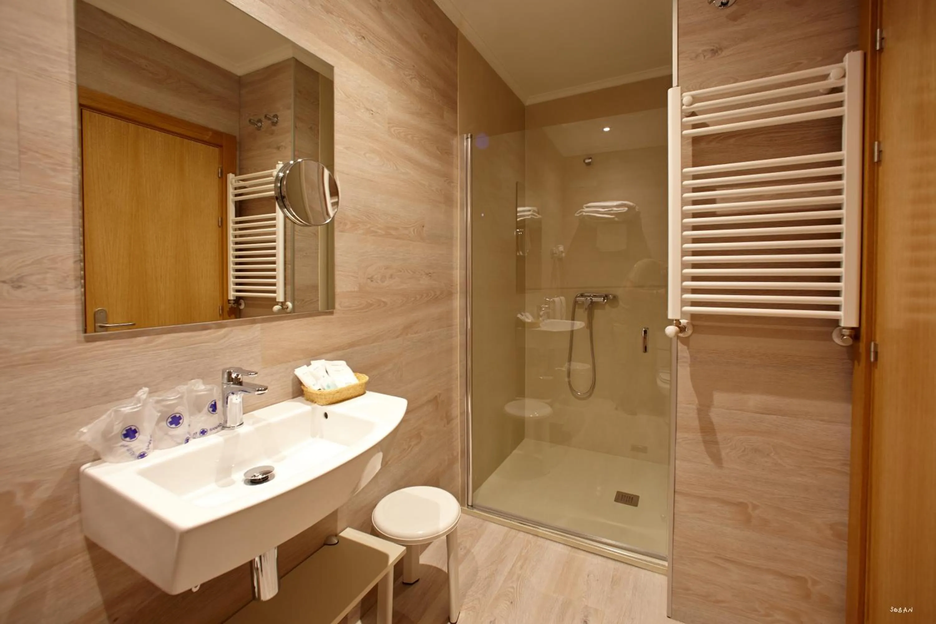 Bathroom in Hotel Silken Sirimiri