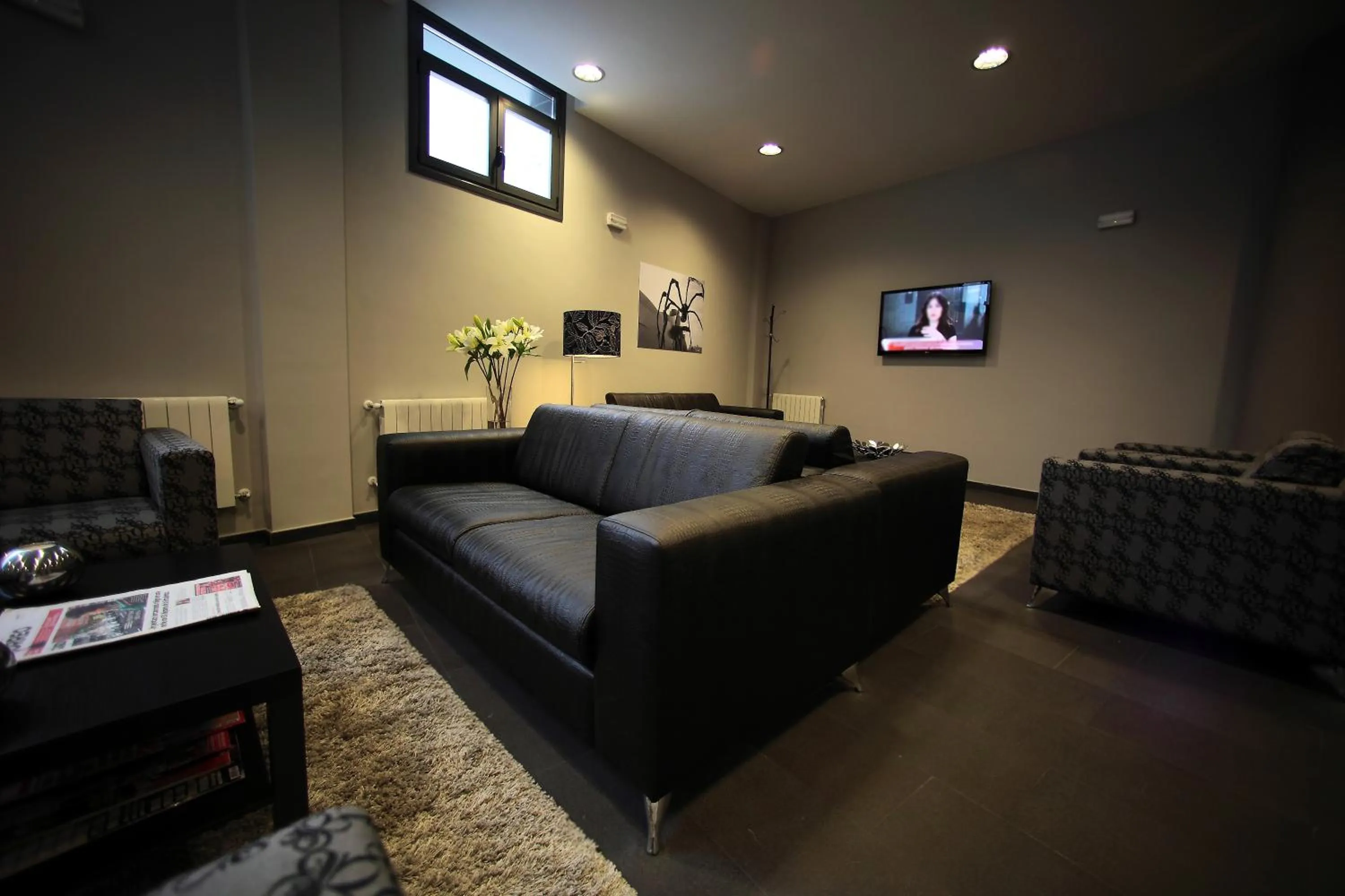 Lounge or bar in Hotel Silken Sirimiri