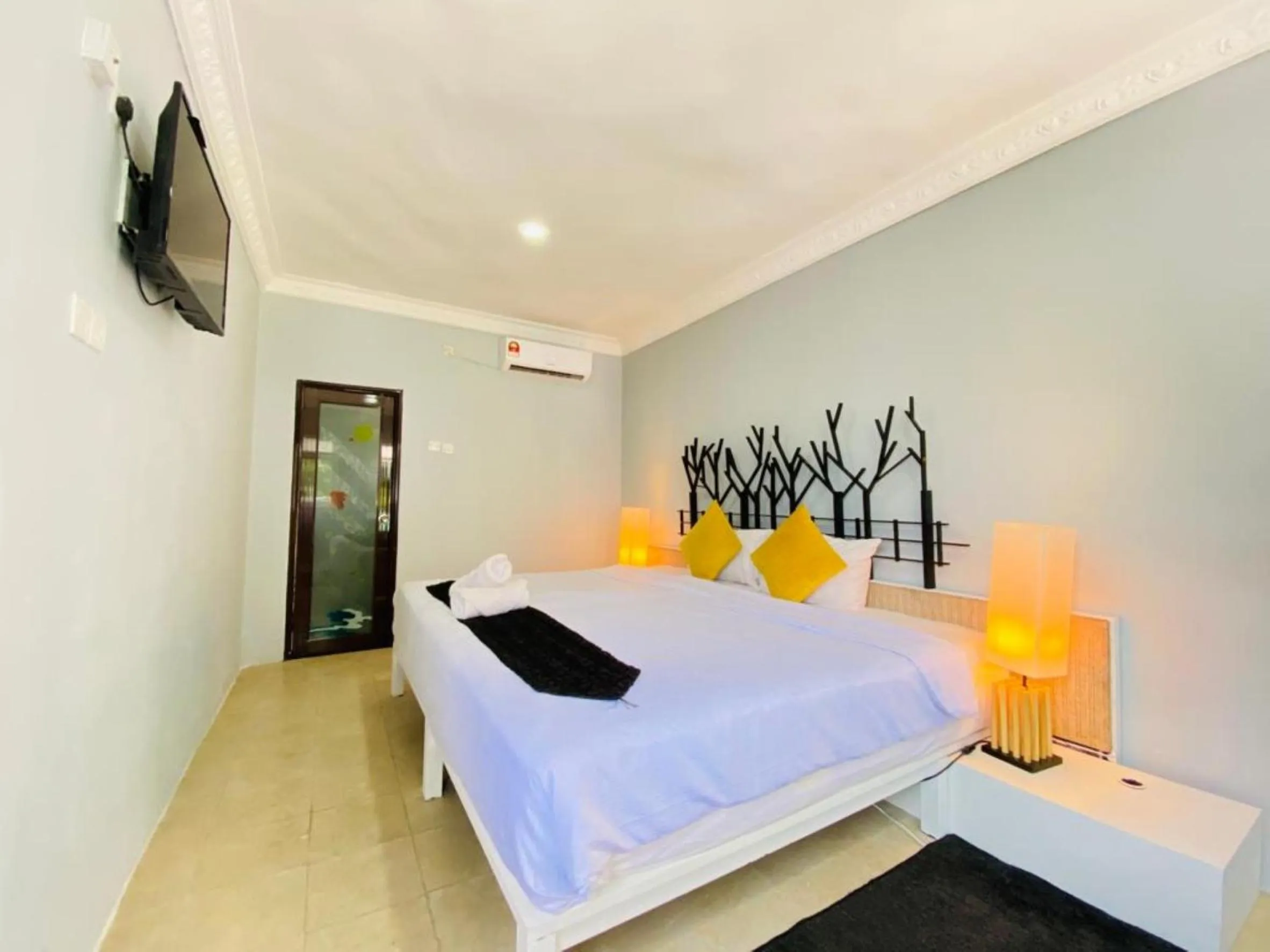 Photo of the whole room in FAT MERMAID GUESTHOUSE