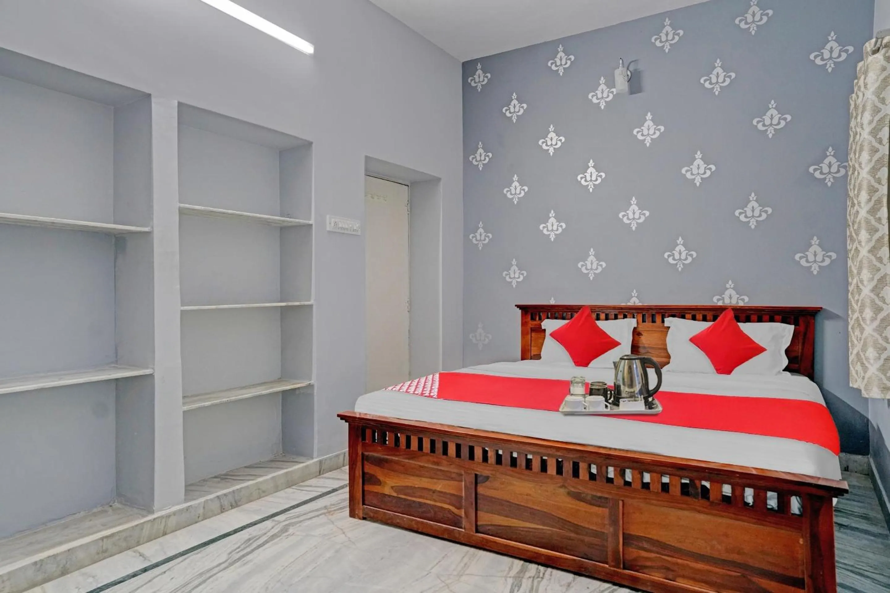 Bedroom in Hotel O BlackBull