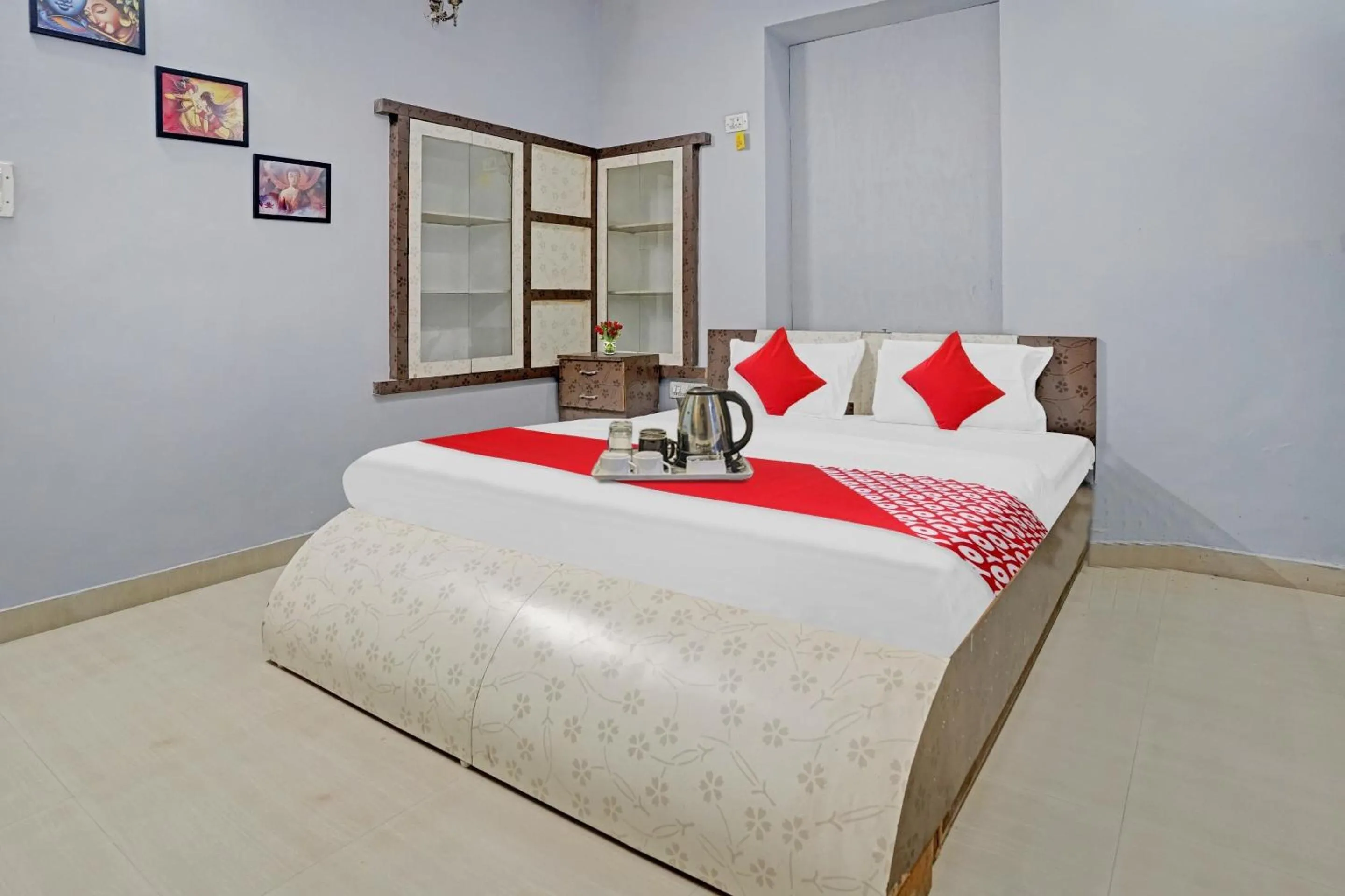 Bedroom in Hotel O BlackBull