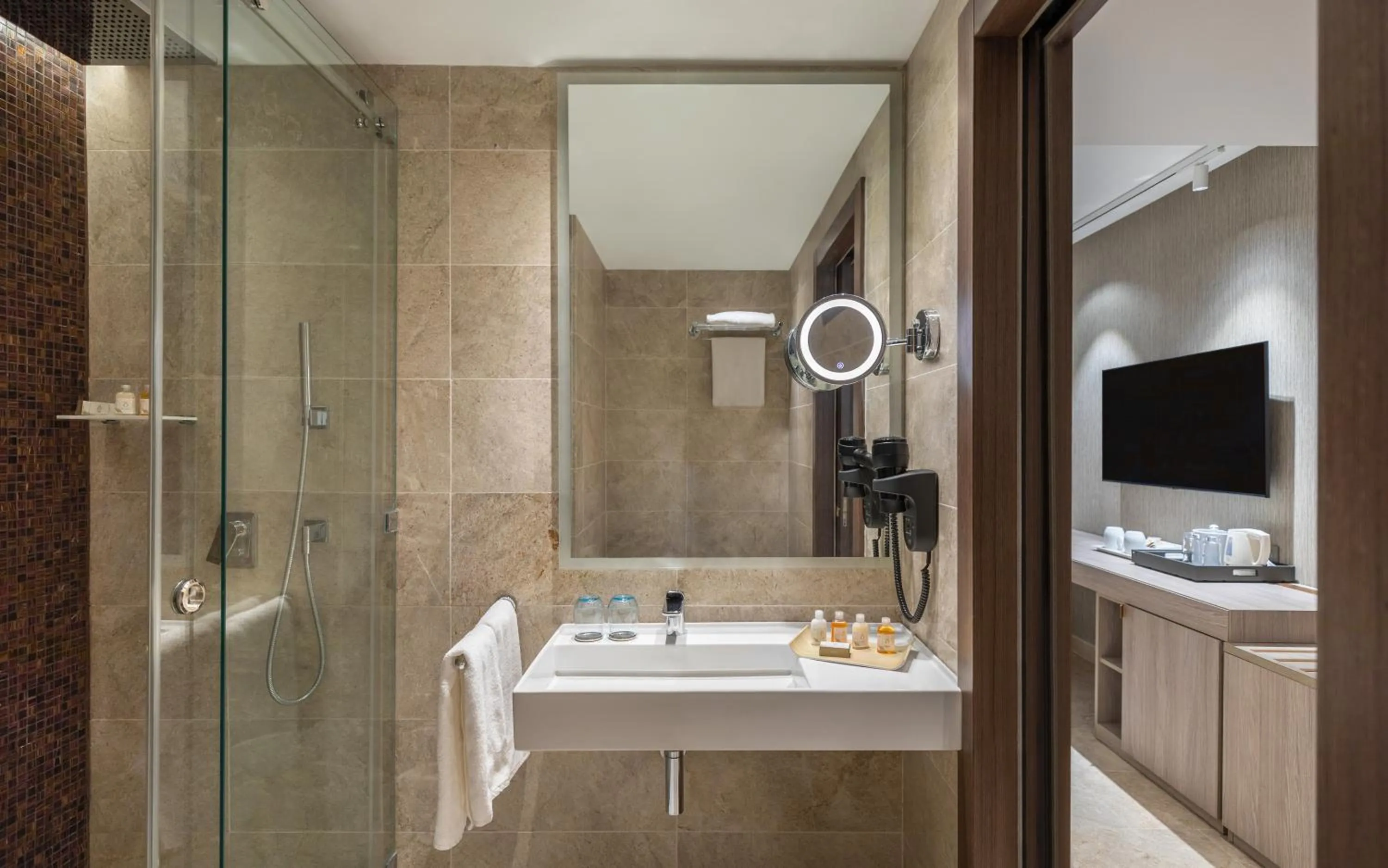 Shower in Hotel Royal ASBU Tunis