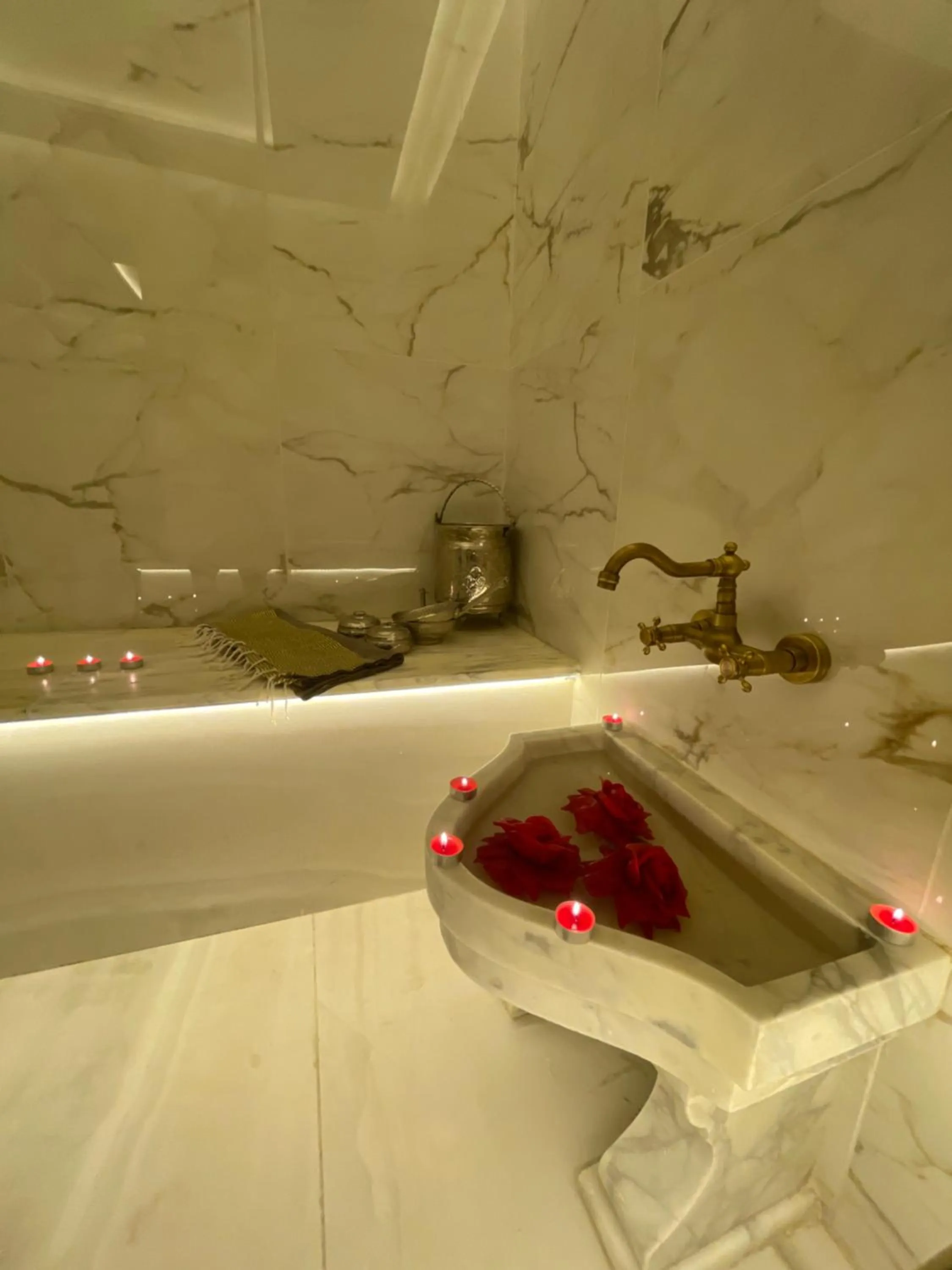 Steam room in Hotel Royal ASBU Tunis