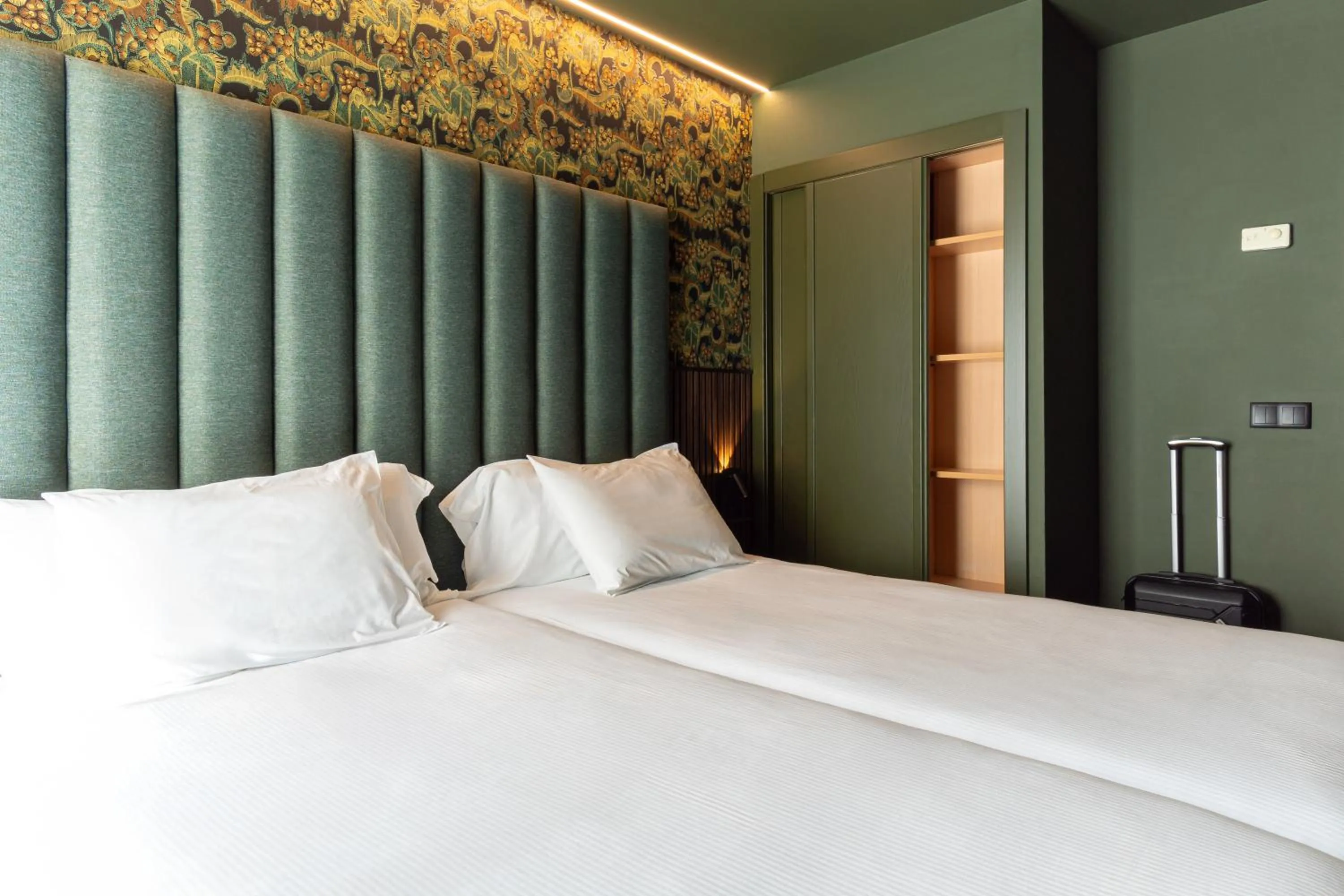 Bed in Abba Santander