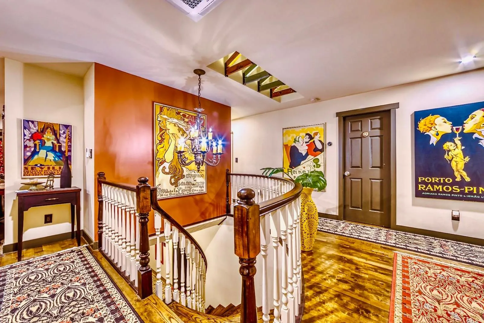 Decorative detail in Neocolonial Nouveau Kensington Vacation Home