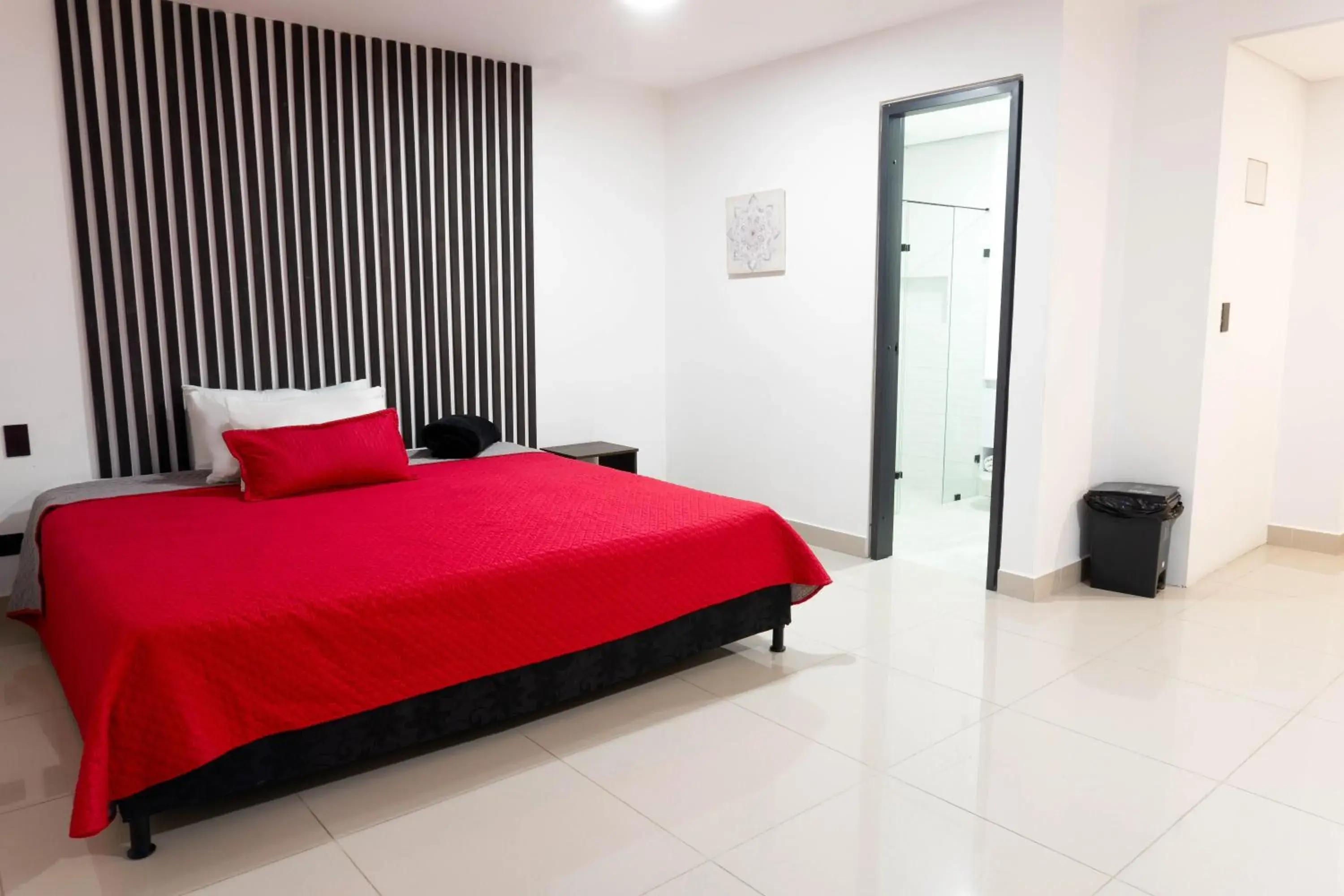 Standard Double Room - single occupancy in Hotel Ofix Standard Double Room - single occupancy in Hotel Ofix