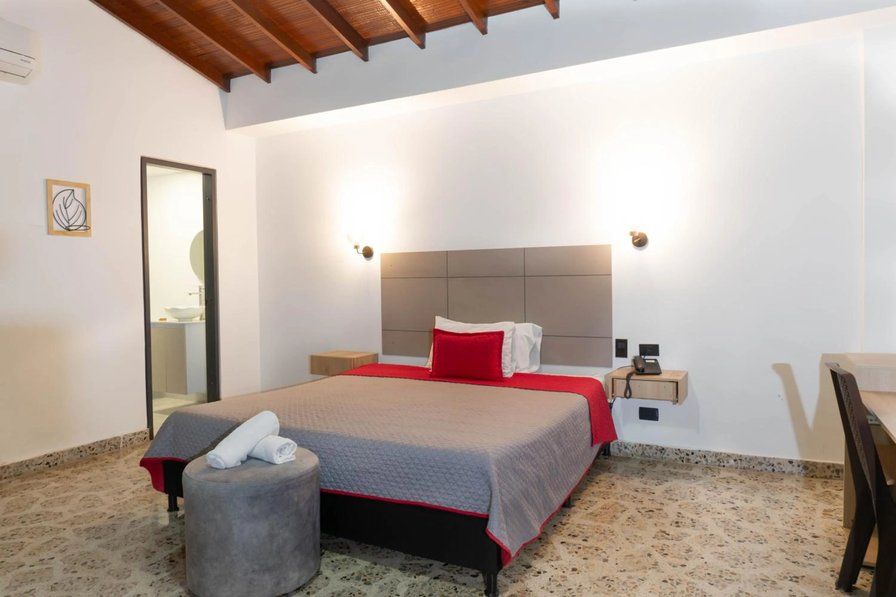 Photo of the whole room, Bed in Hotel Ofix