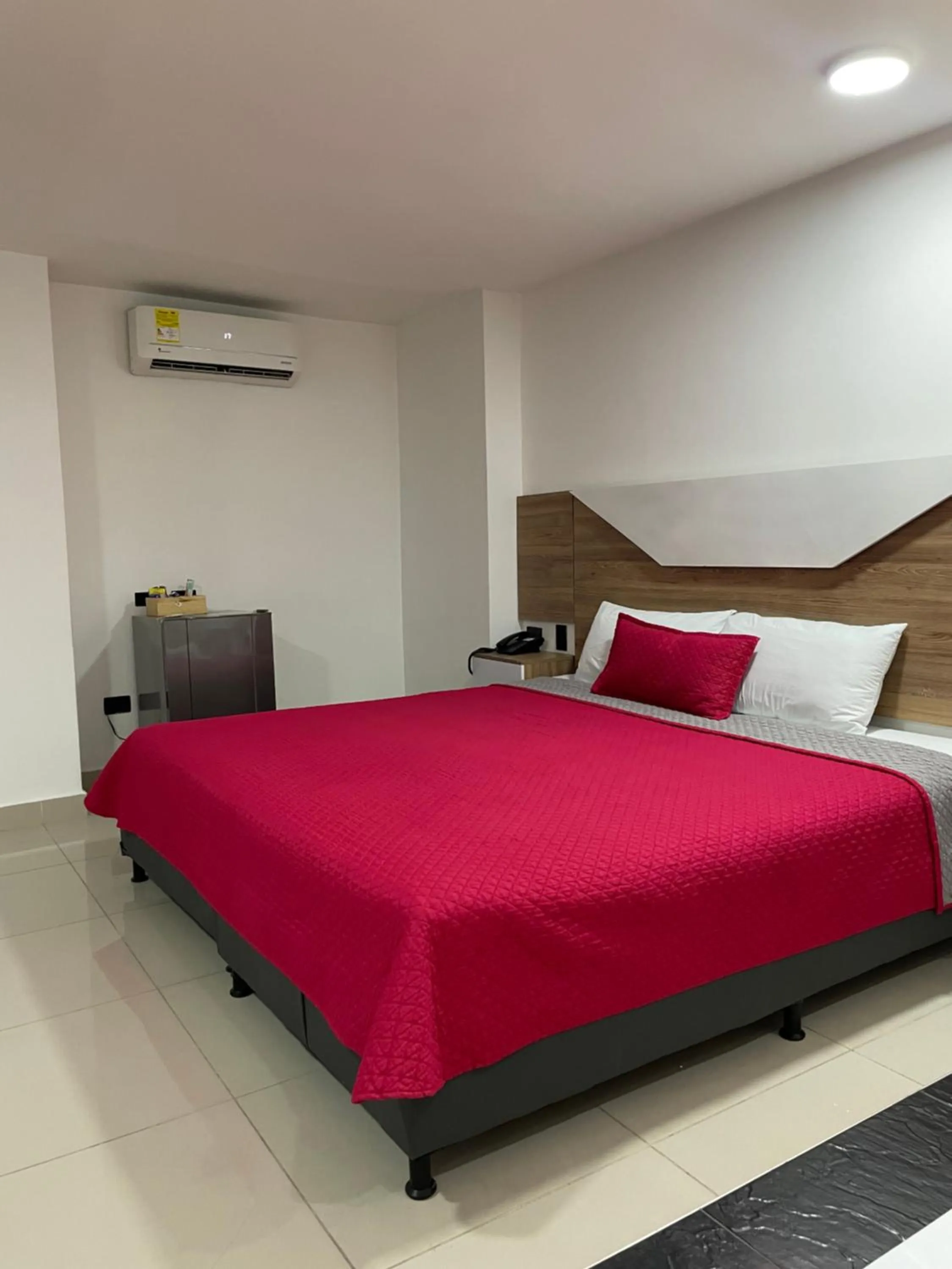 Bedroom, Bed in Hotel Ofix