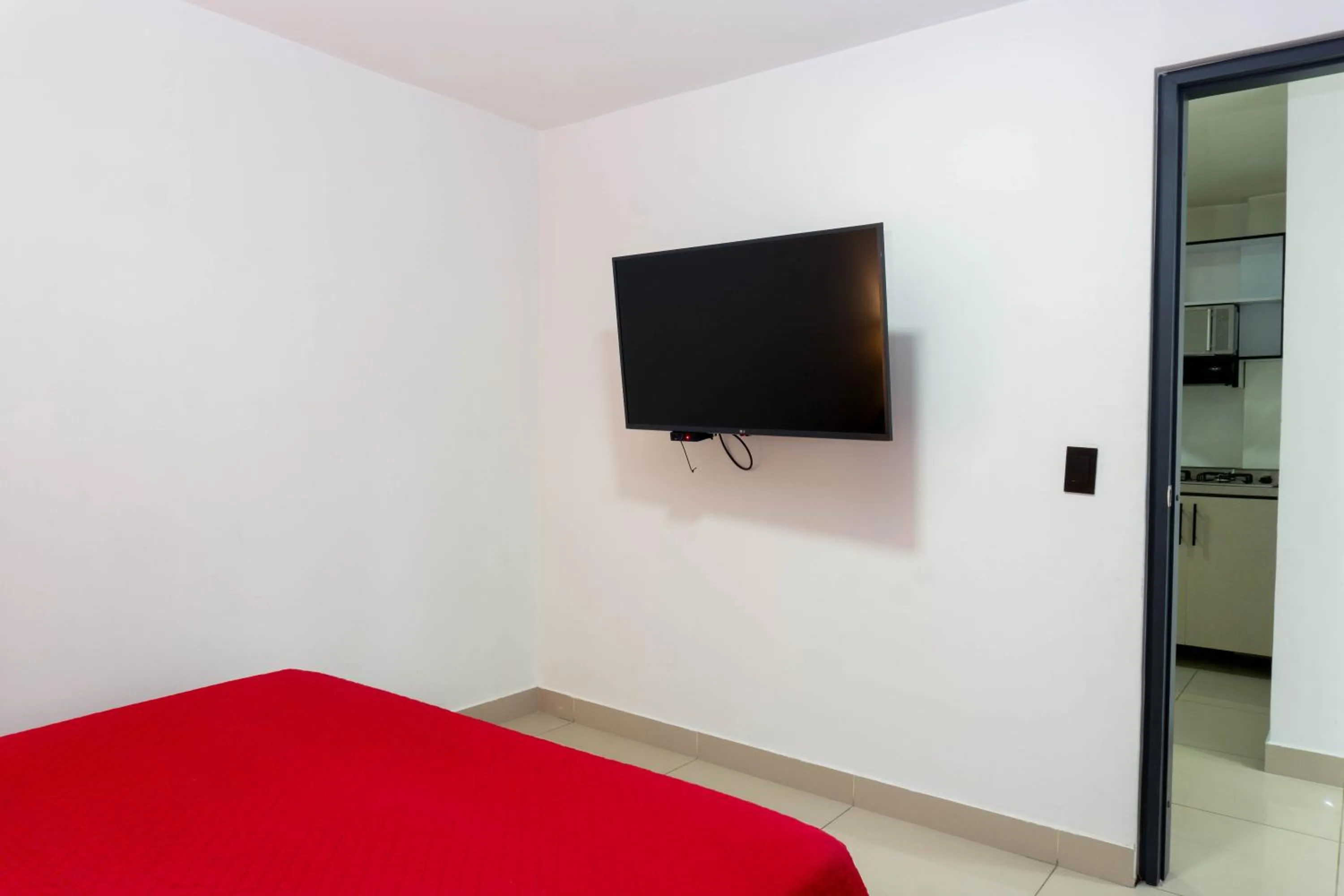 TV and multimedia, Bed in Hotel Ofix