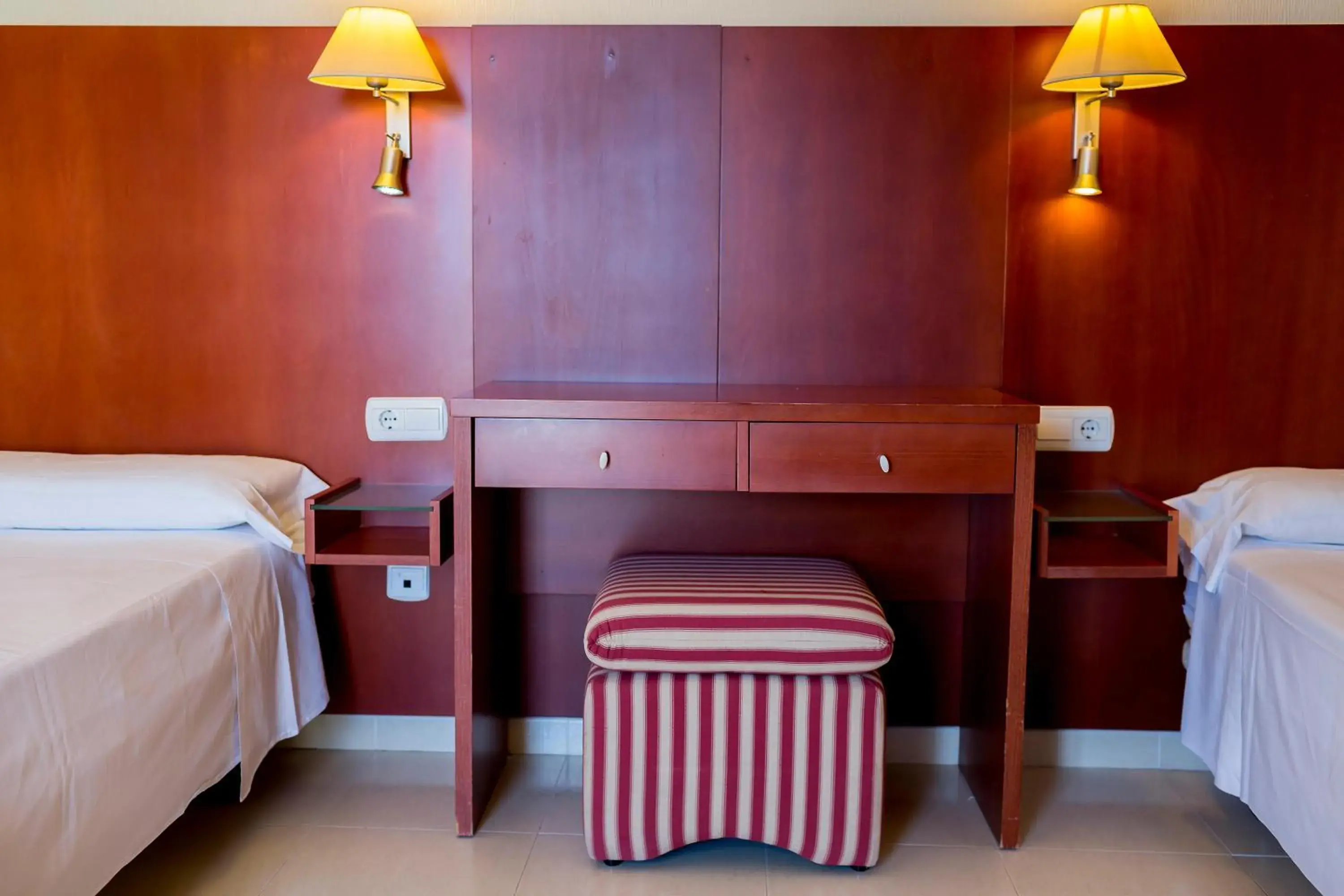 Photo of the whole room, Bed in Hotel Playas de Torrevieja Photo of the whole room, Bed in Hotel Playas de Torrevieja