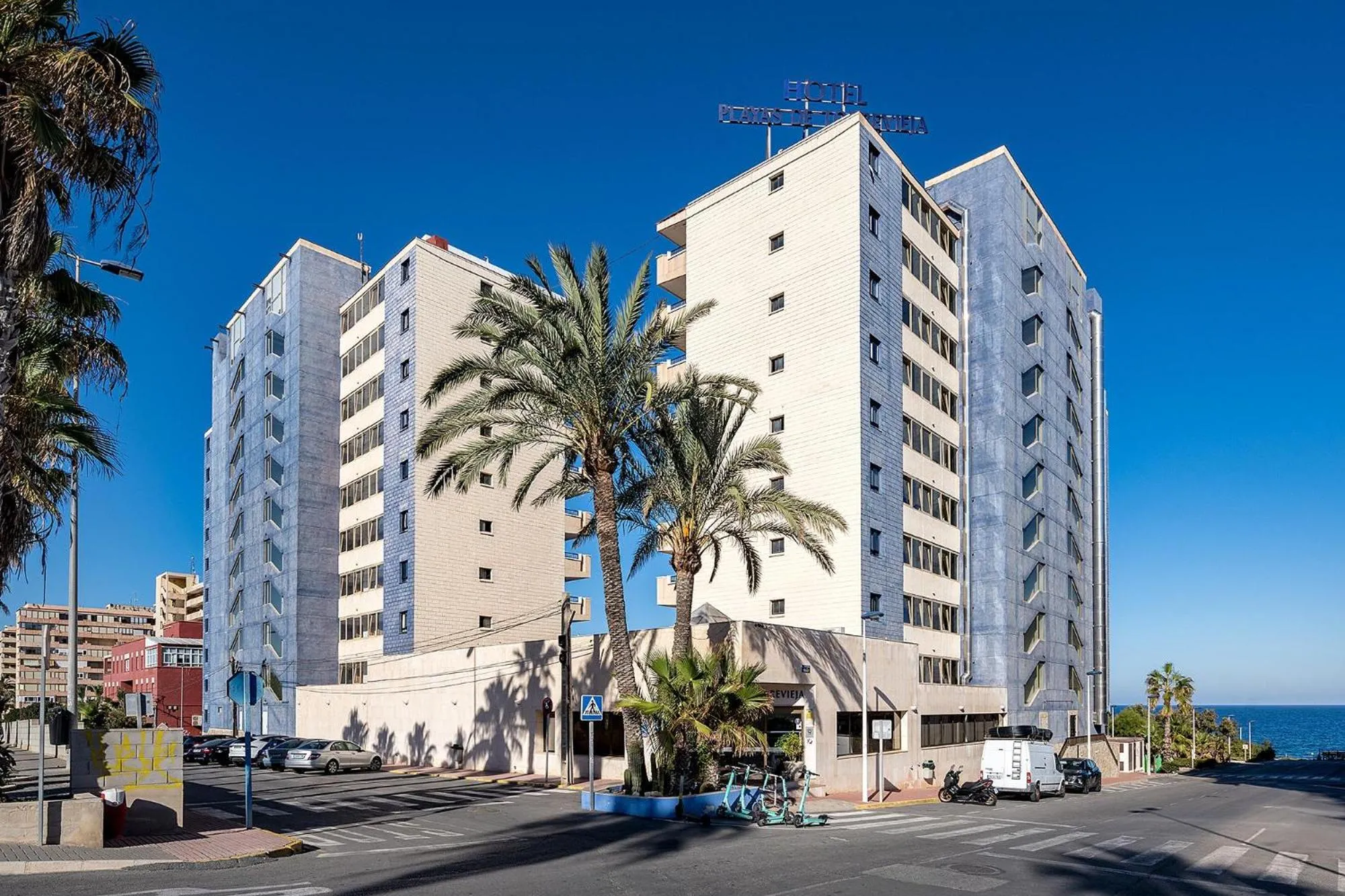 Property building in Hotel Playas de Torrevieja