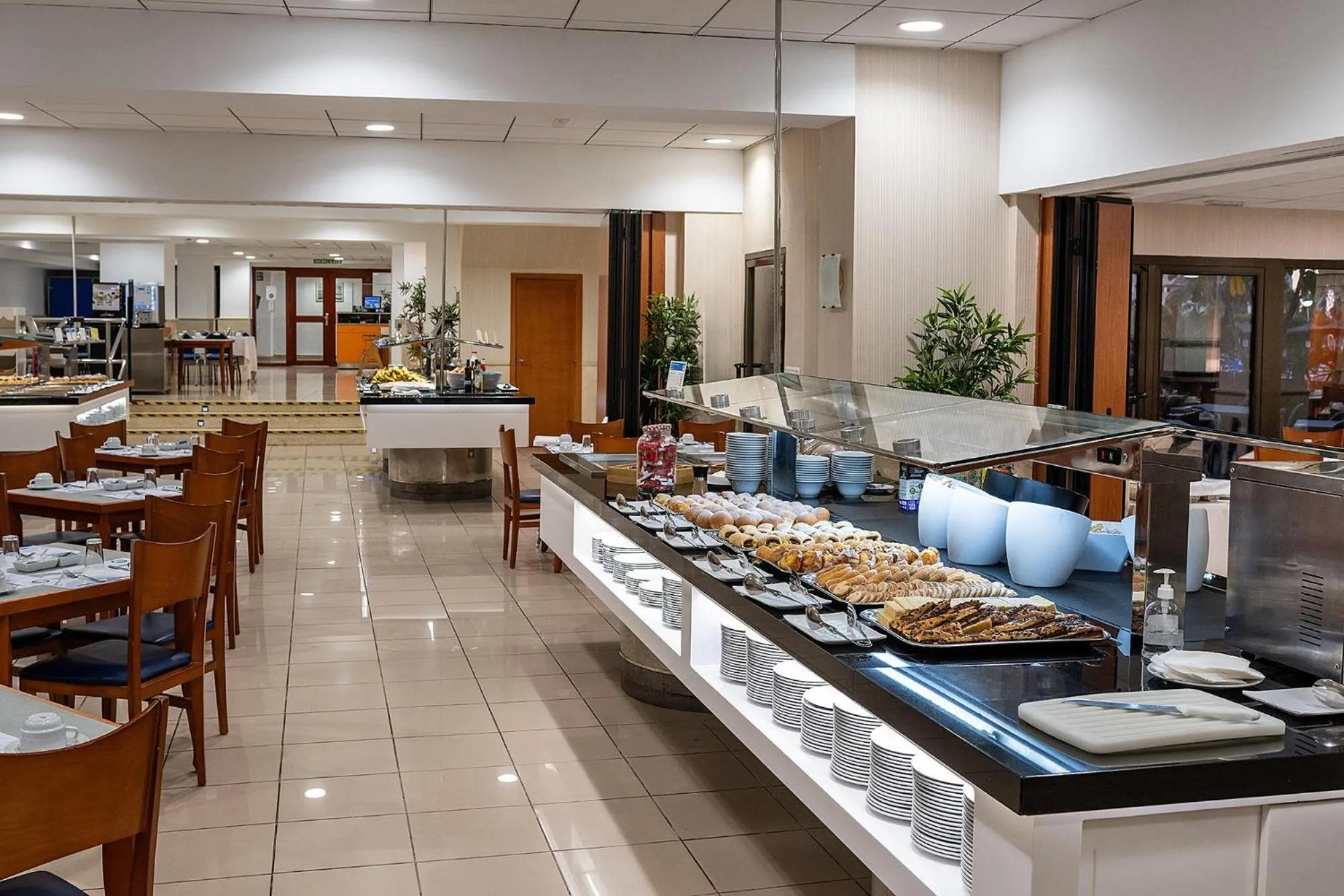 Restaurant/places to eat in Hotel Playas de Torrevieja