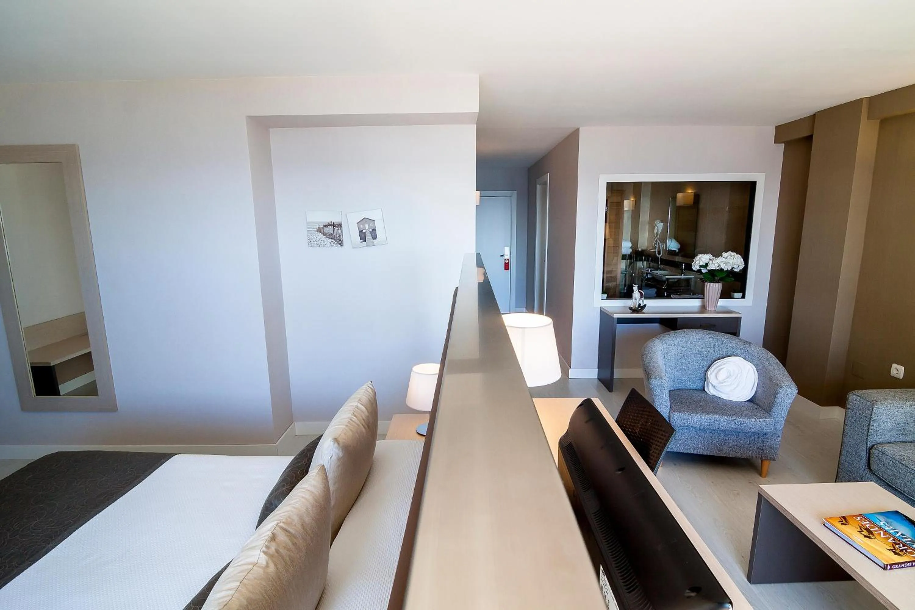 Photo of the whole room, Bed in Hotel Playas de Torrevieja