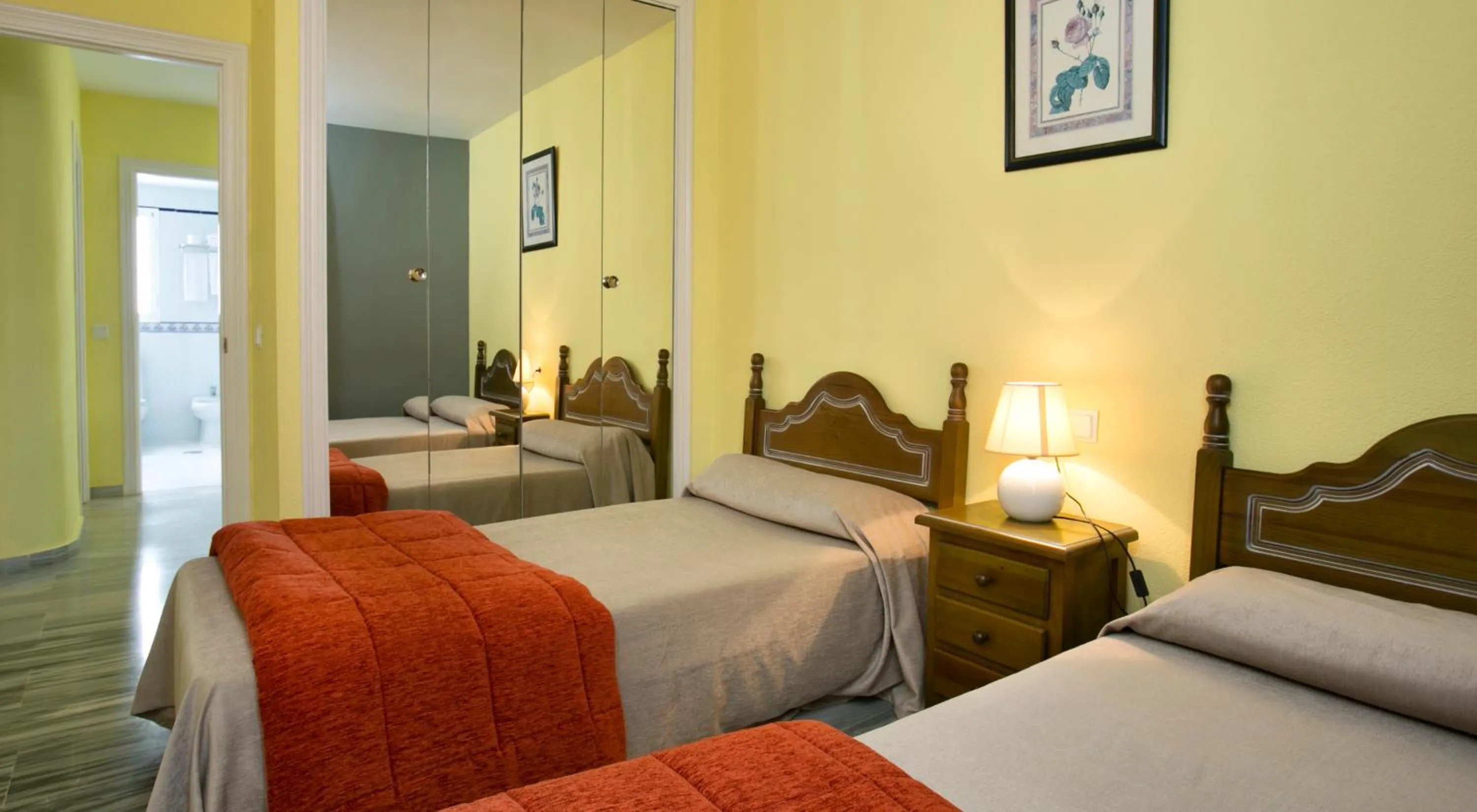 Bedroom, Bed in Ona Campanario