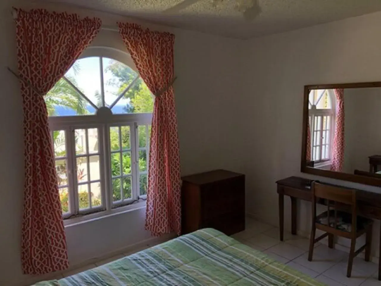 Bed in Sky Castles Bed in Sky Castles