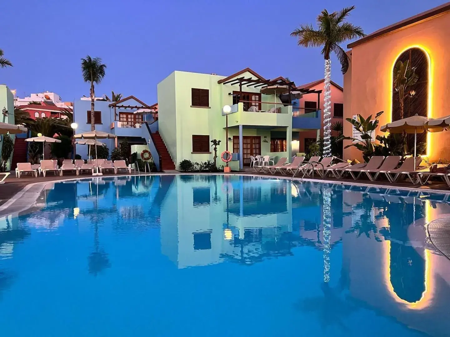 Pool view in Club Vista Serena Pool view in Club Vista Serena