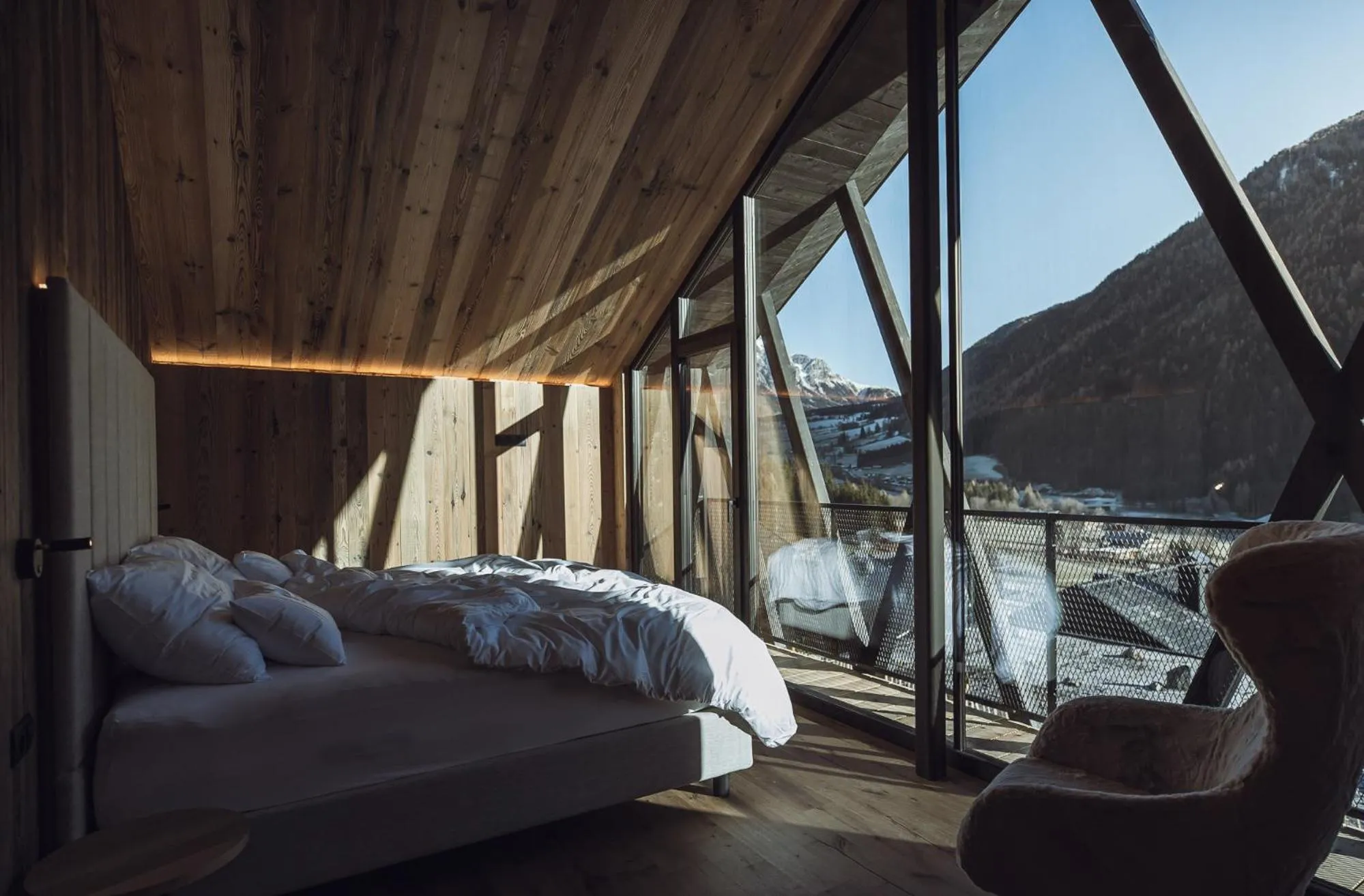 Bed in Amus Chalets Dolomites - Luxury Chalets South Tyrol