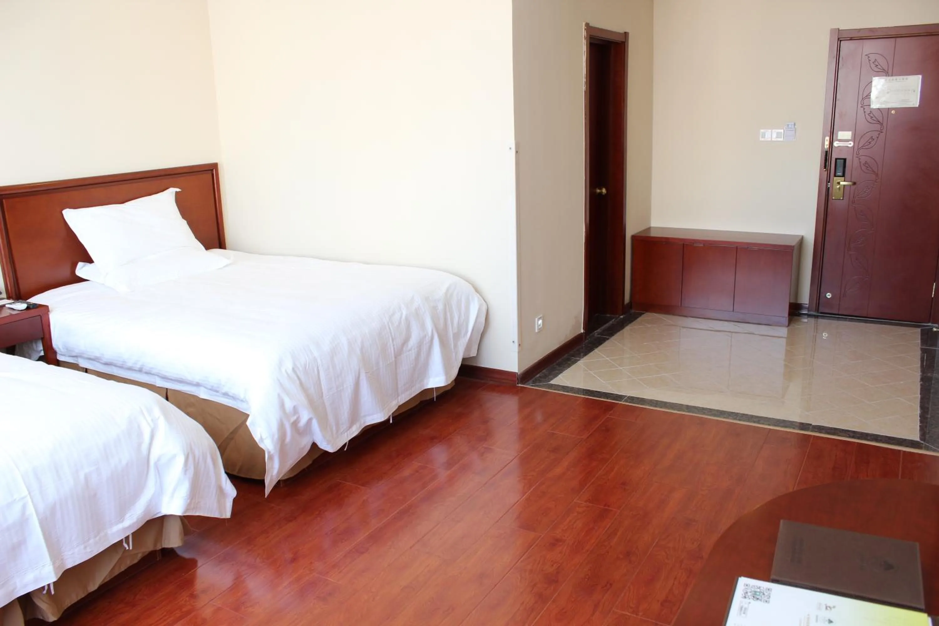 Photo of the whole room, Bed in GreenTree Inn Zhangjiakou Yu County Bus Station Business Hotel