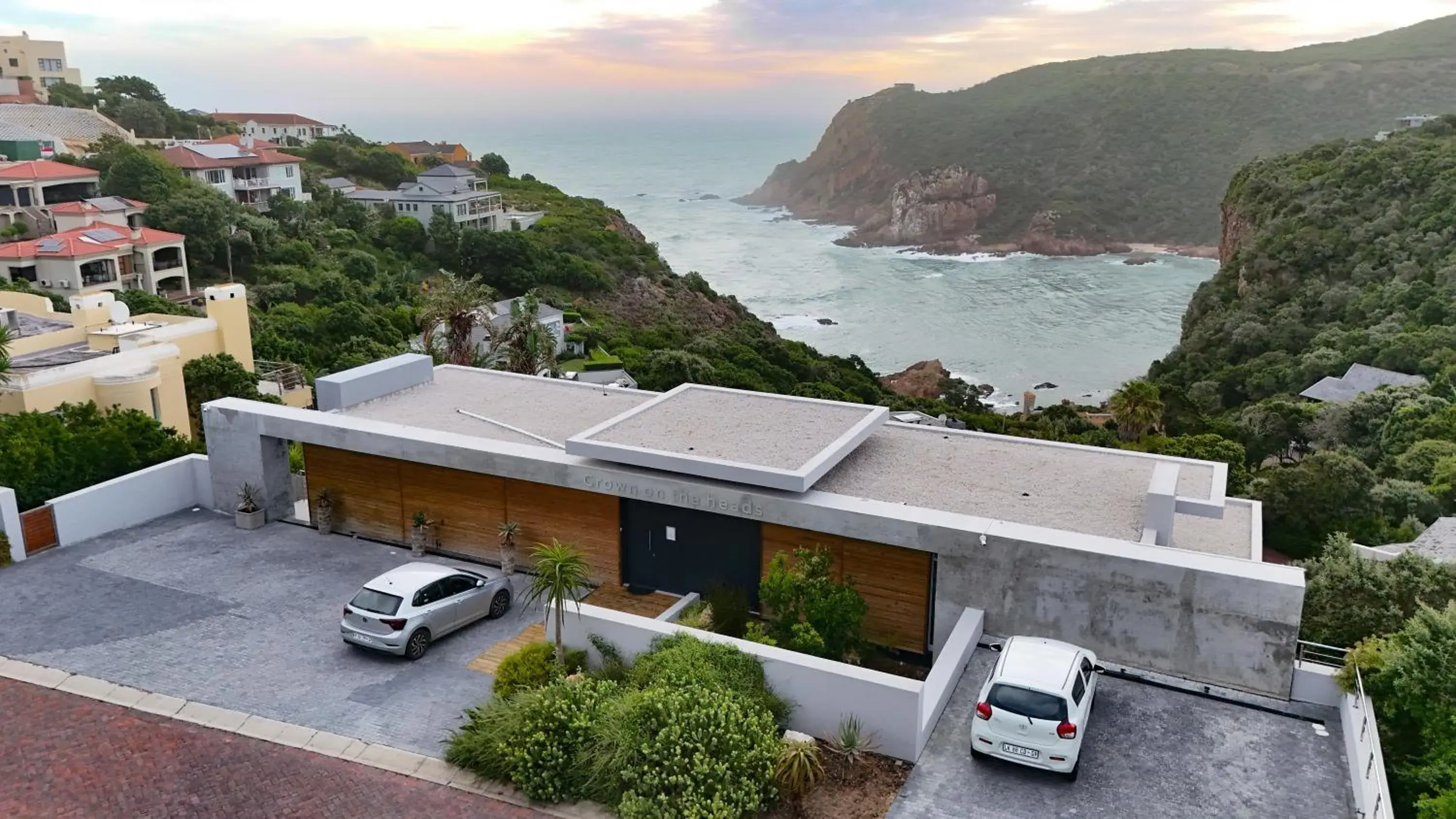 Property building in Crown on the Heads Property building in Crown on the Heads