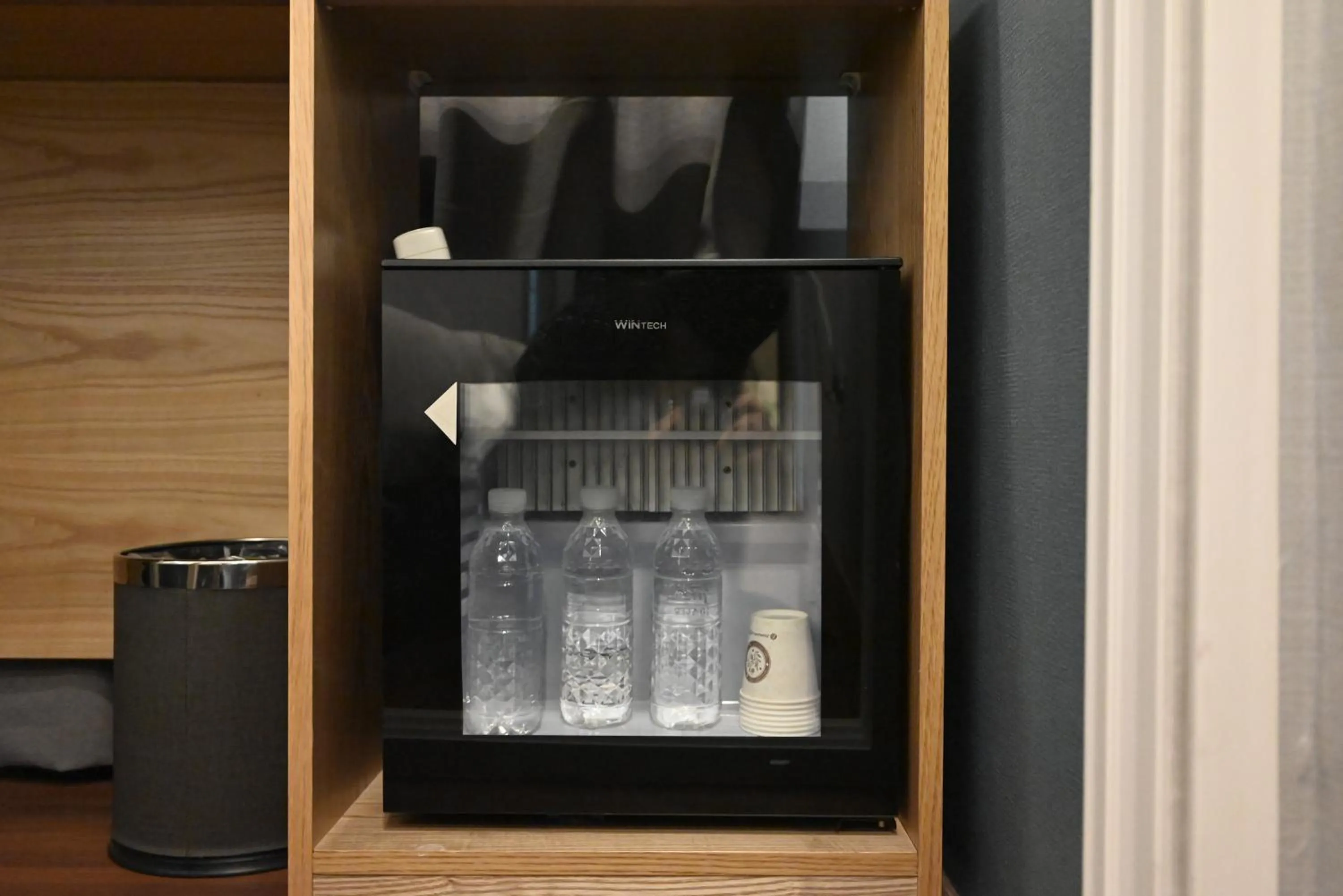 Kitchen or kitchenette in The garden hotel