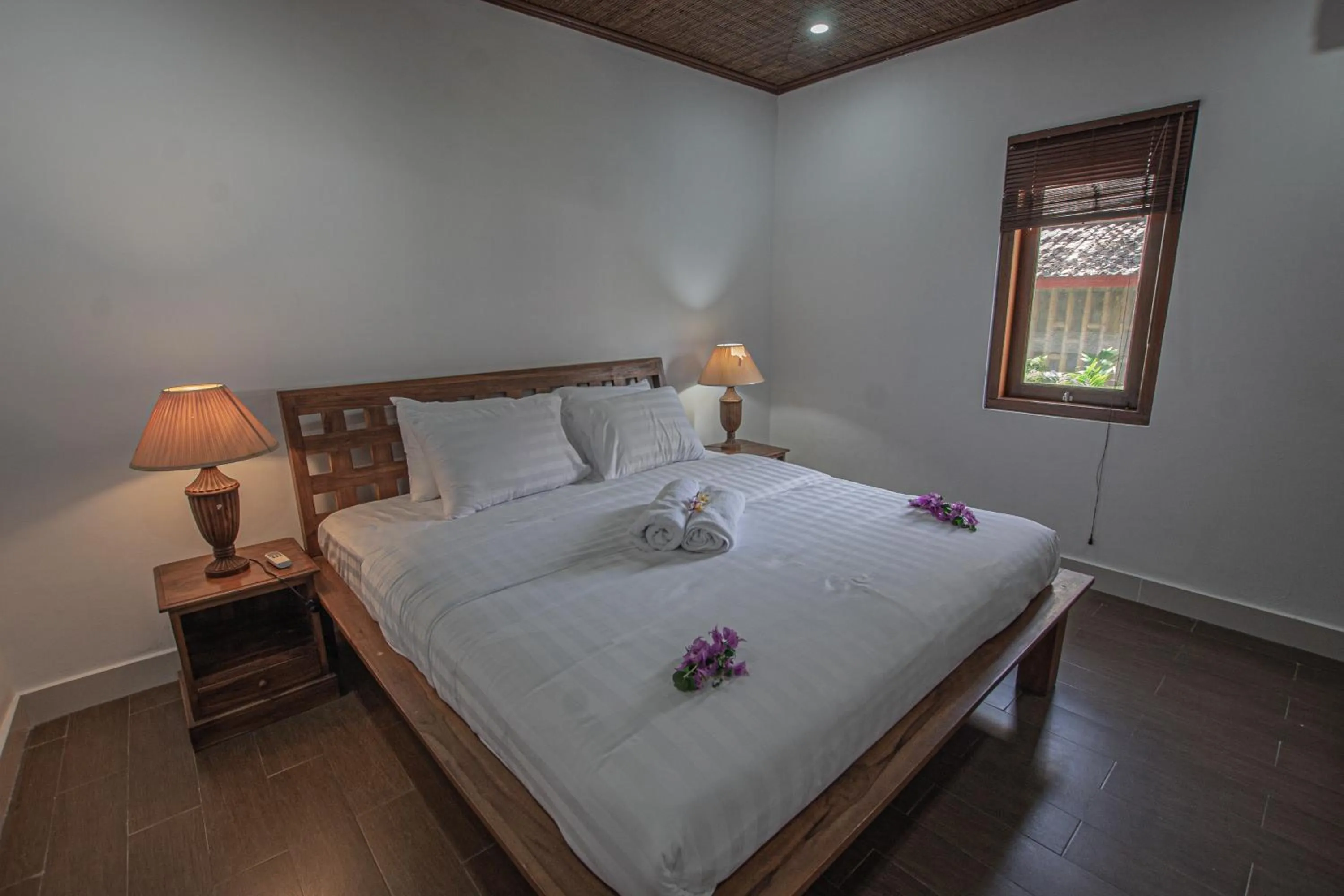 Bed in Panorama Cottages I